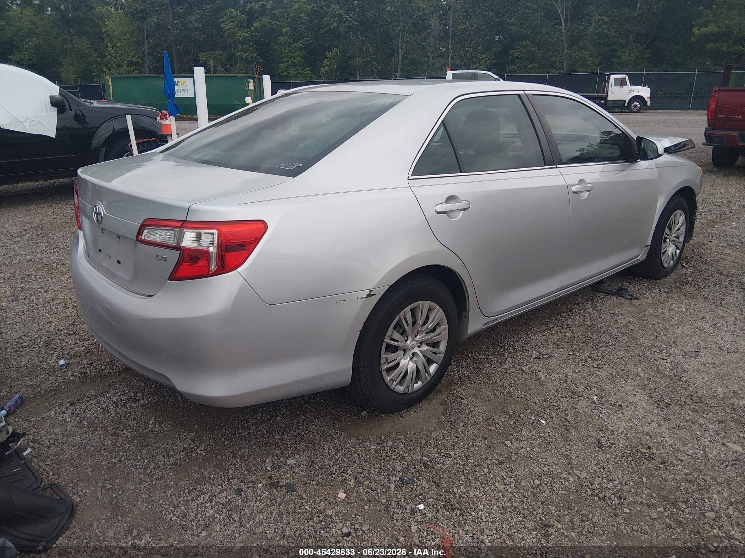 2014 Toyota Camry Le Silver vin: 4T1BF1FK1EU387160