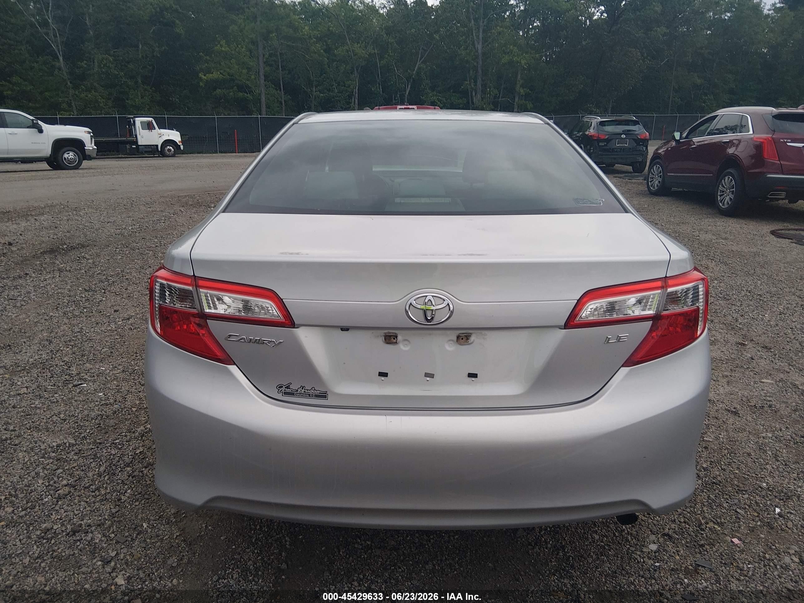2014 Toyota Camry Le Silver vin: 4T1BF1FK1EU387160