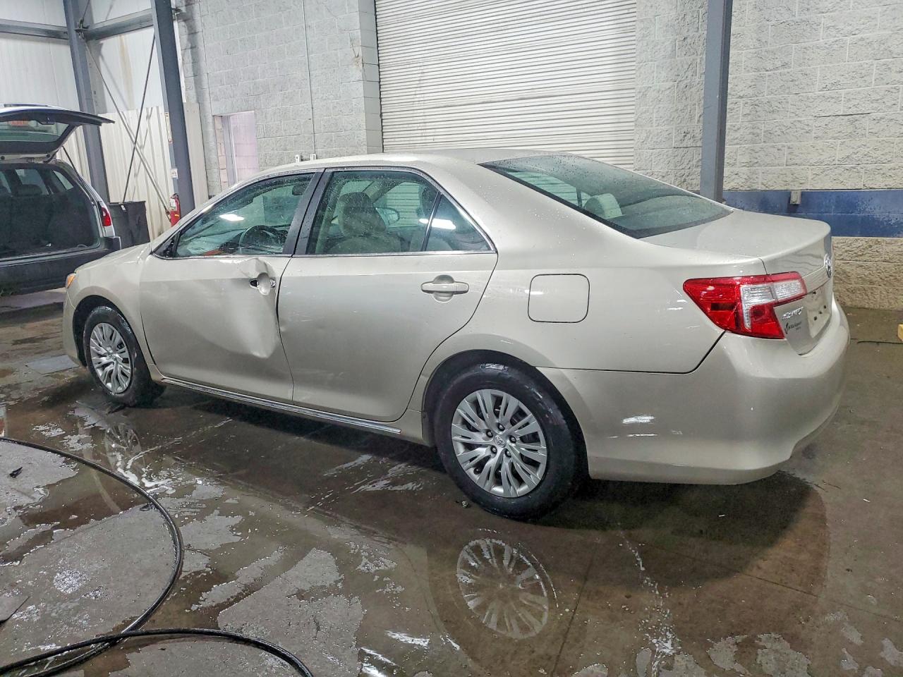 2014 Toyota Camry Le Beige vin: 4T1BF1FK1EU391273