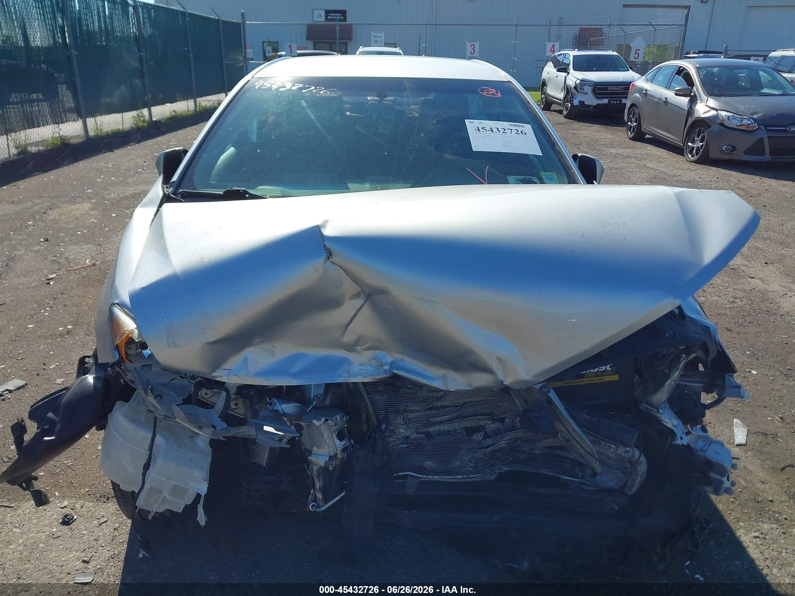 2014 Toyota Camry Se Silver vin: 4T1BF1FK1EU392388