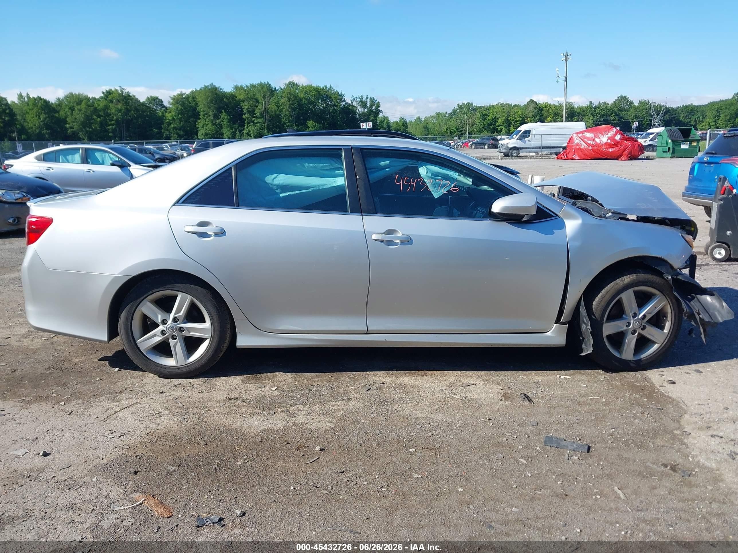 2014 Toyota Camry Se Silver vin: 4T1BF1FK1EU392388