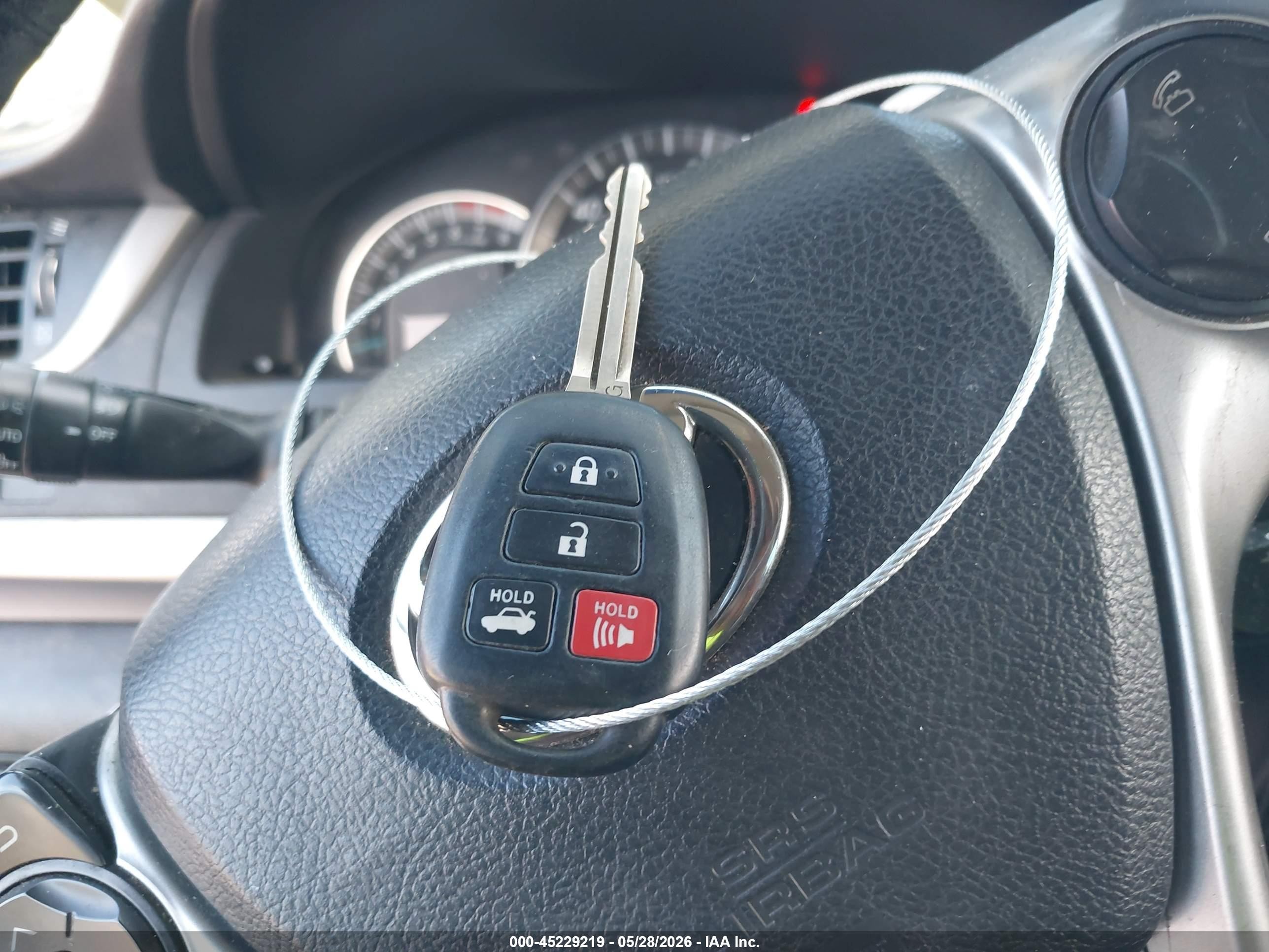 2014 Toyota Camry Se Серебряный vin: 4T1BF1FK1EU404720