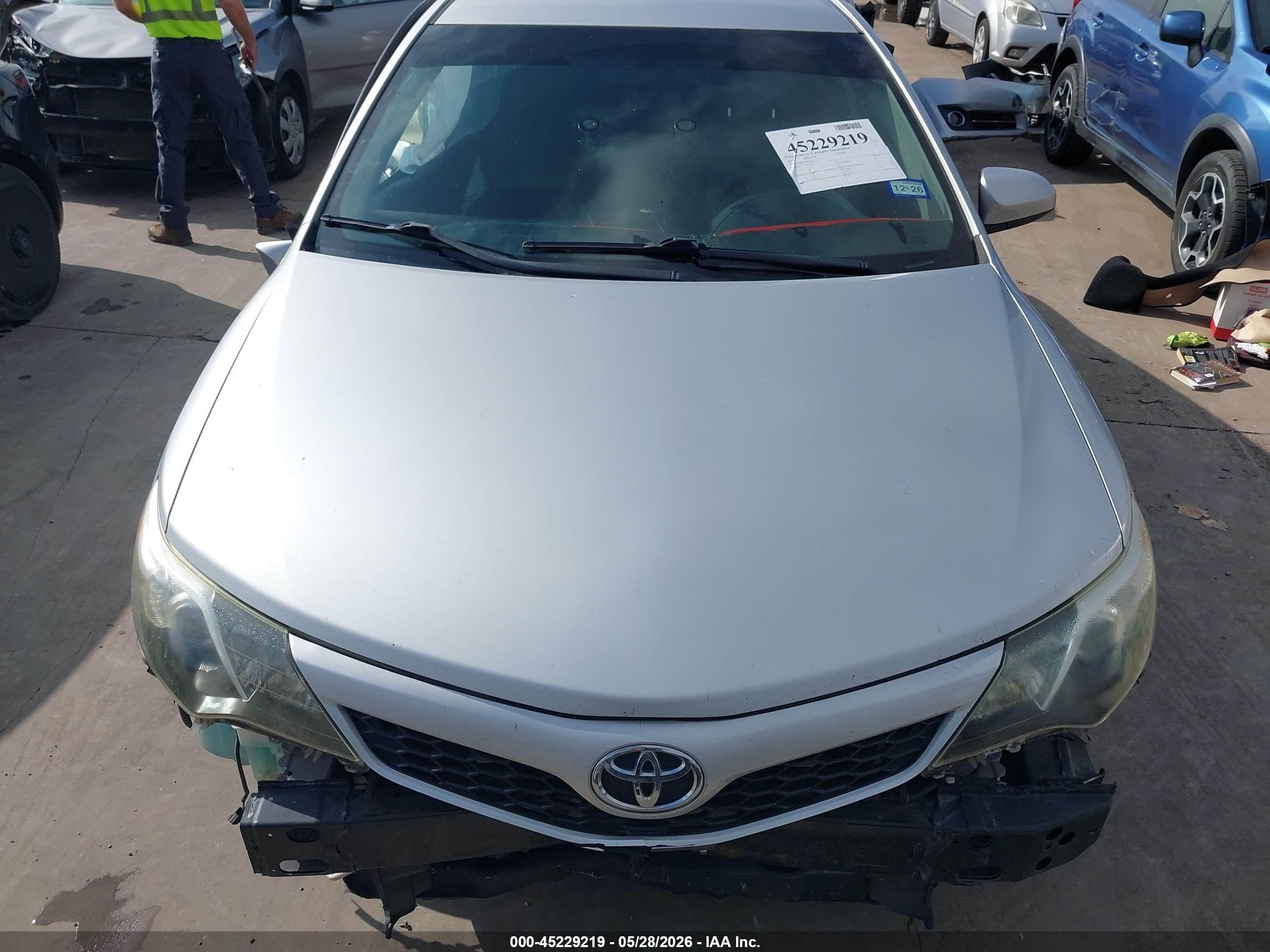 2014 Toyota Camry Se Серебряный vin: 4T1BF1FK1EU404720
