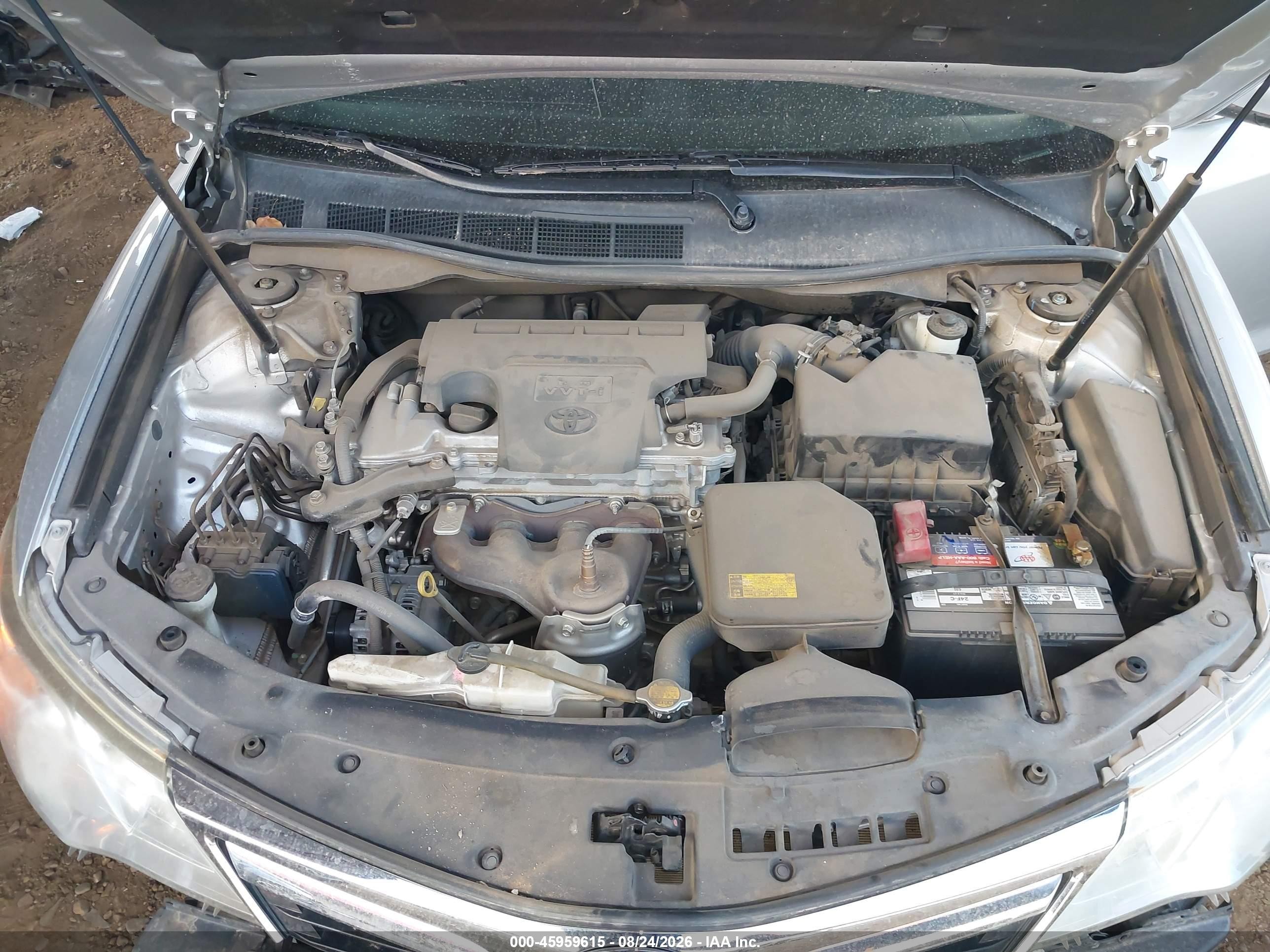 2014 Toyota Camry Le Серебряный vin: 4T1BF1FK1EU407553
