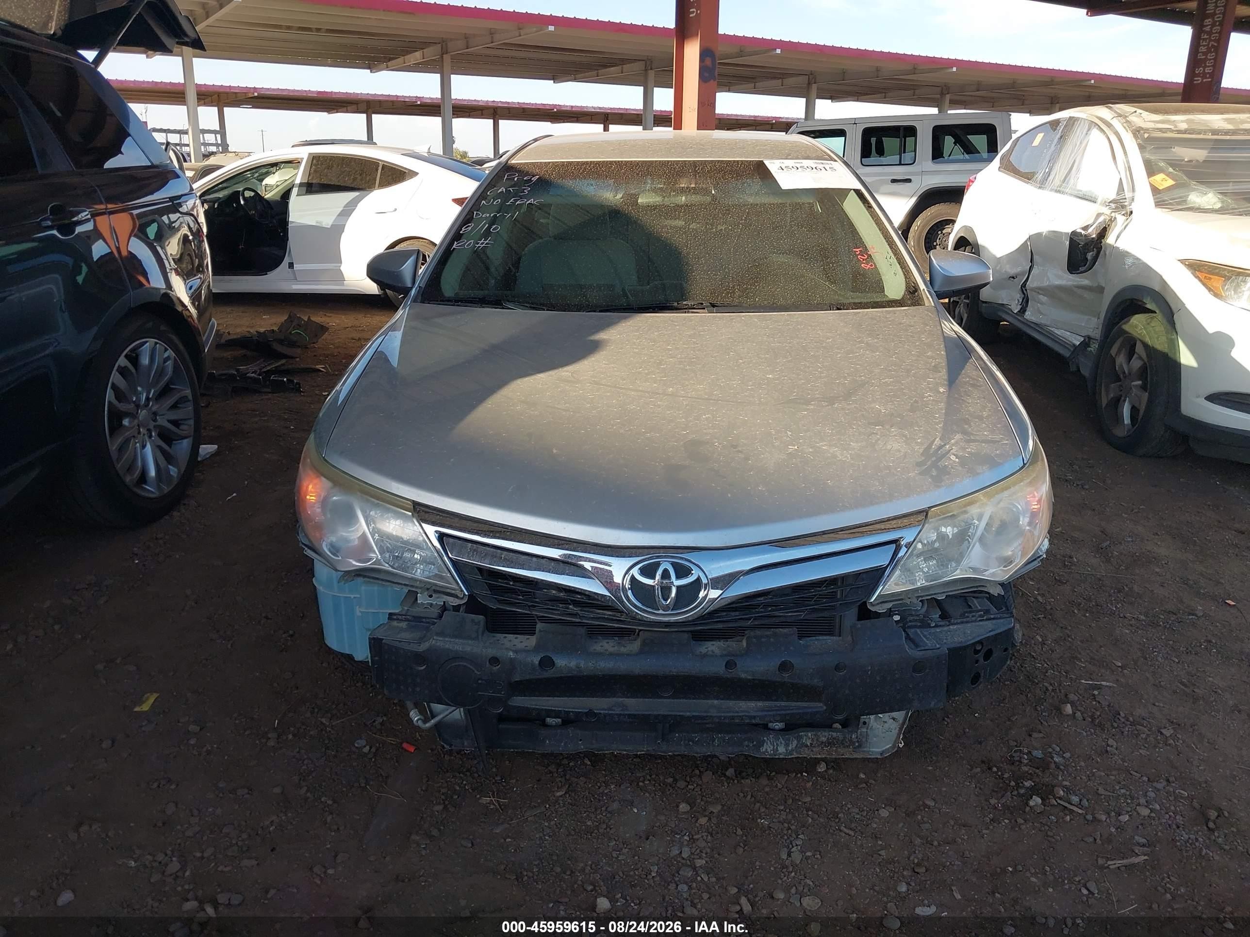 2014 Toyota Camry Le Серебряный vin: 4T1BF1FK1EU407553