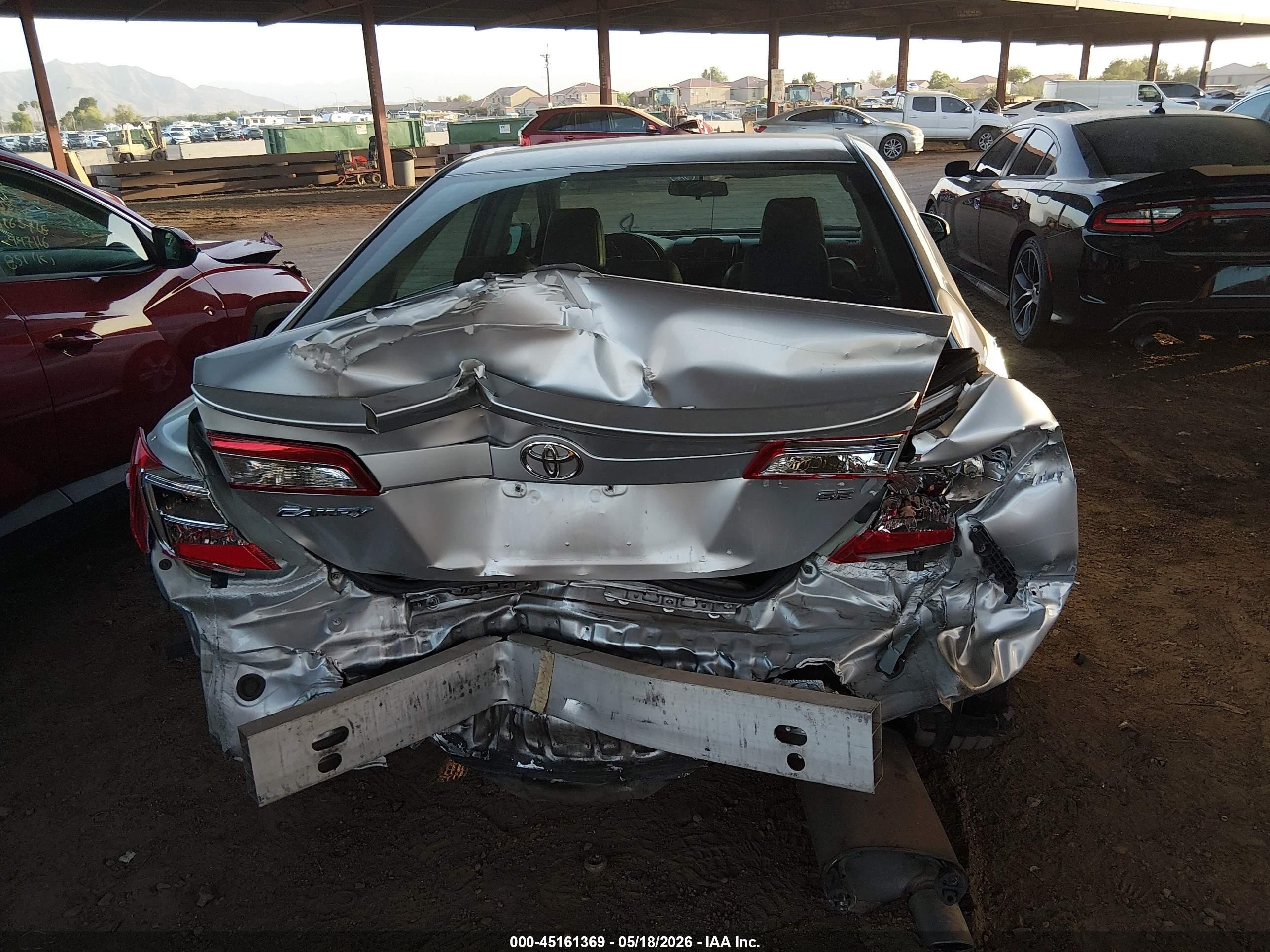 2014 Toyota Camry Se Silver vin: 4T1BF1FK1EU413661
