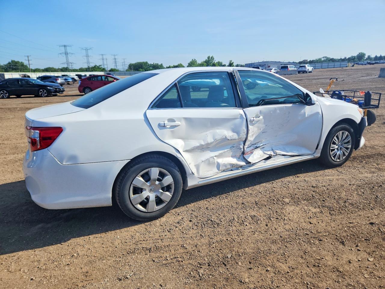 2014 Toyota Camry Le White vin: 4T1BF1FK1EU417399
