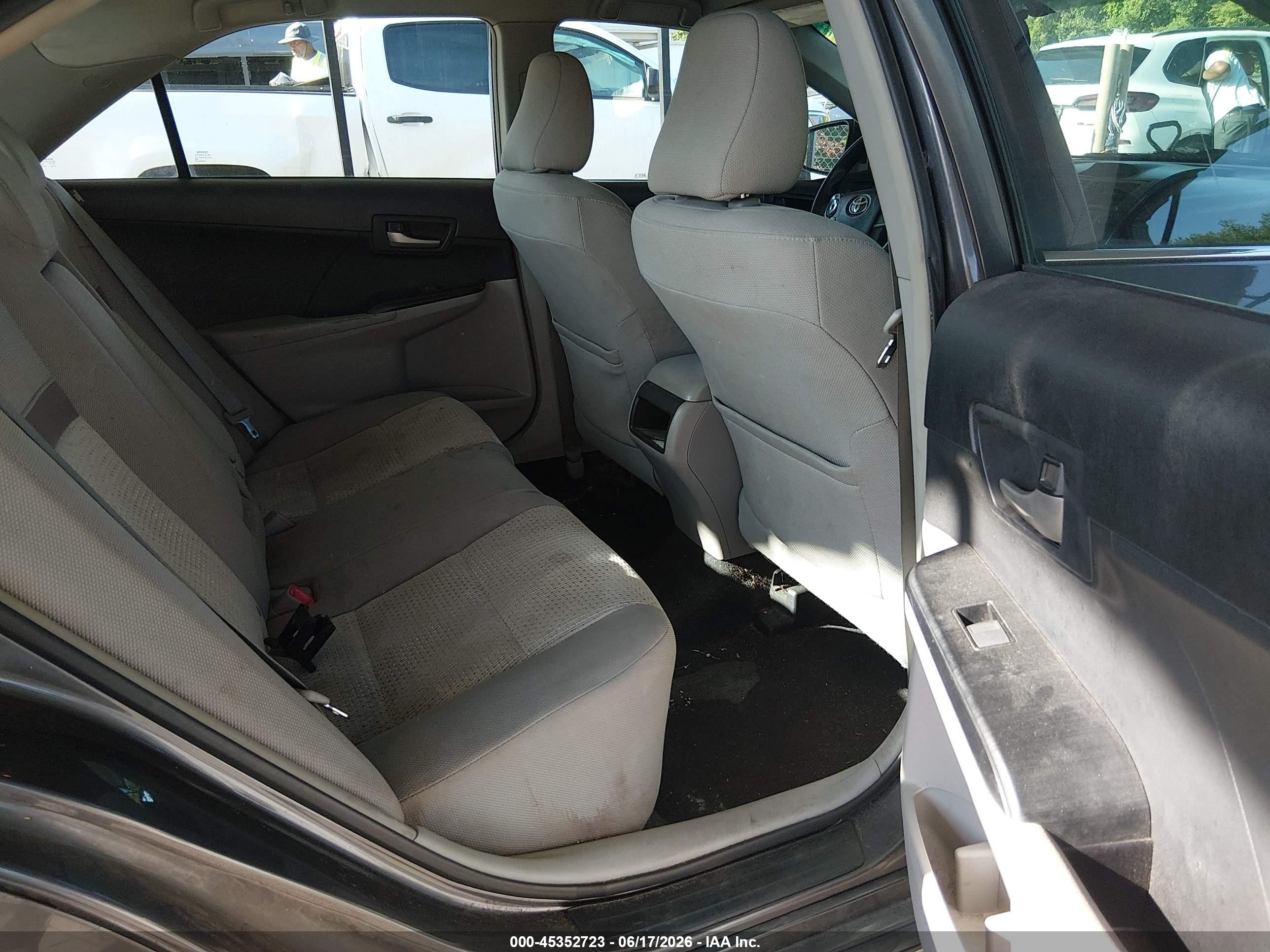 2014 Toyota Camry Le Серый vin: 4T1BF1FK1EU424997