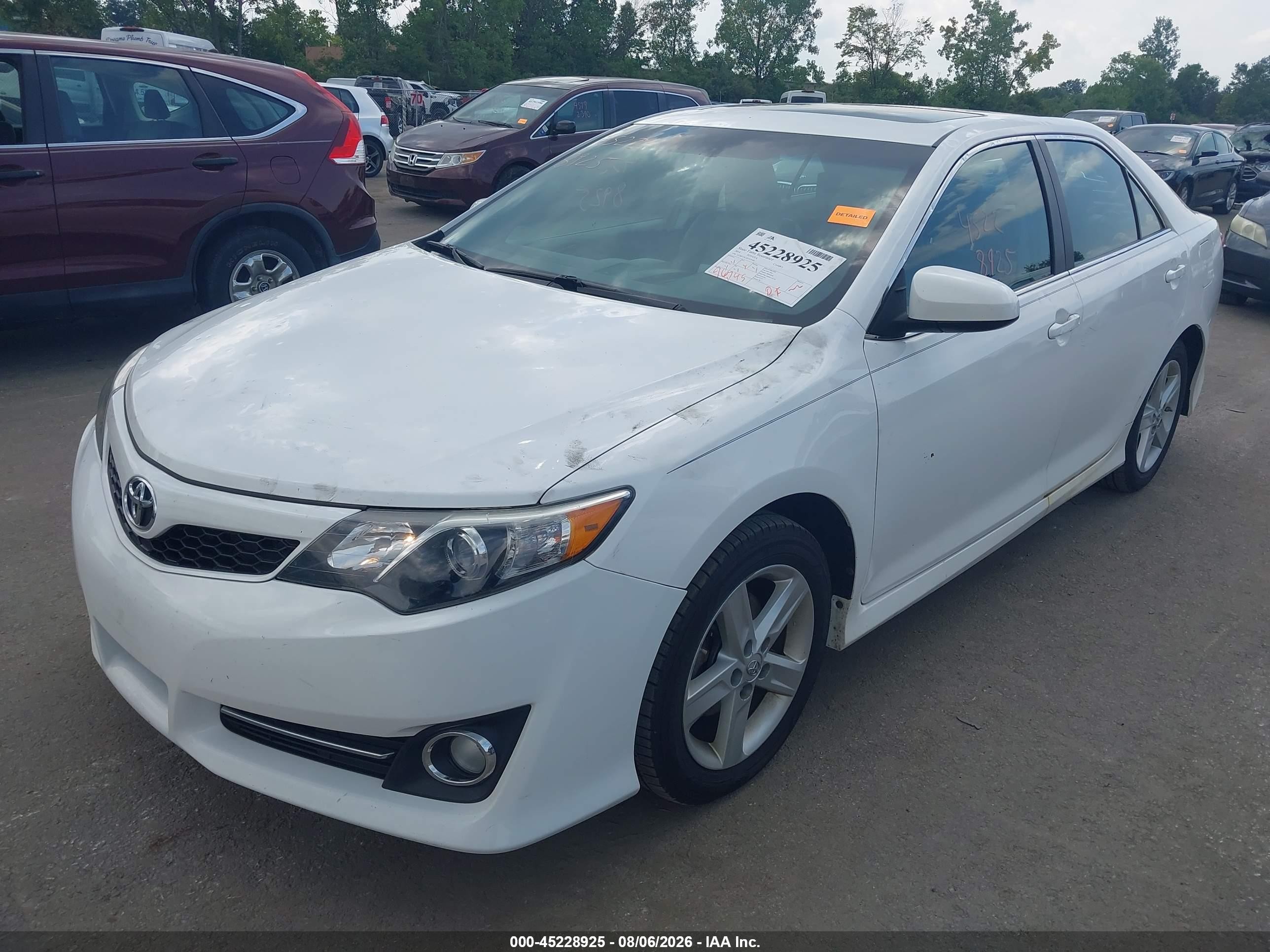 2014 Toyota Camry Se White vin: 4T1BF1FK1EU428306