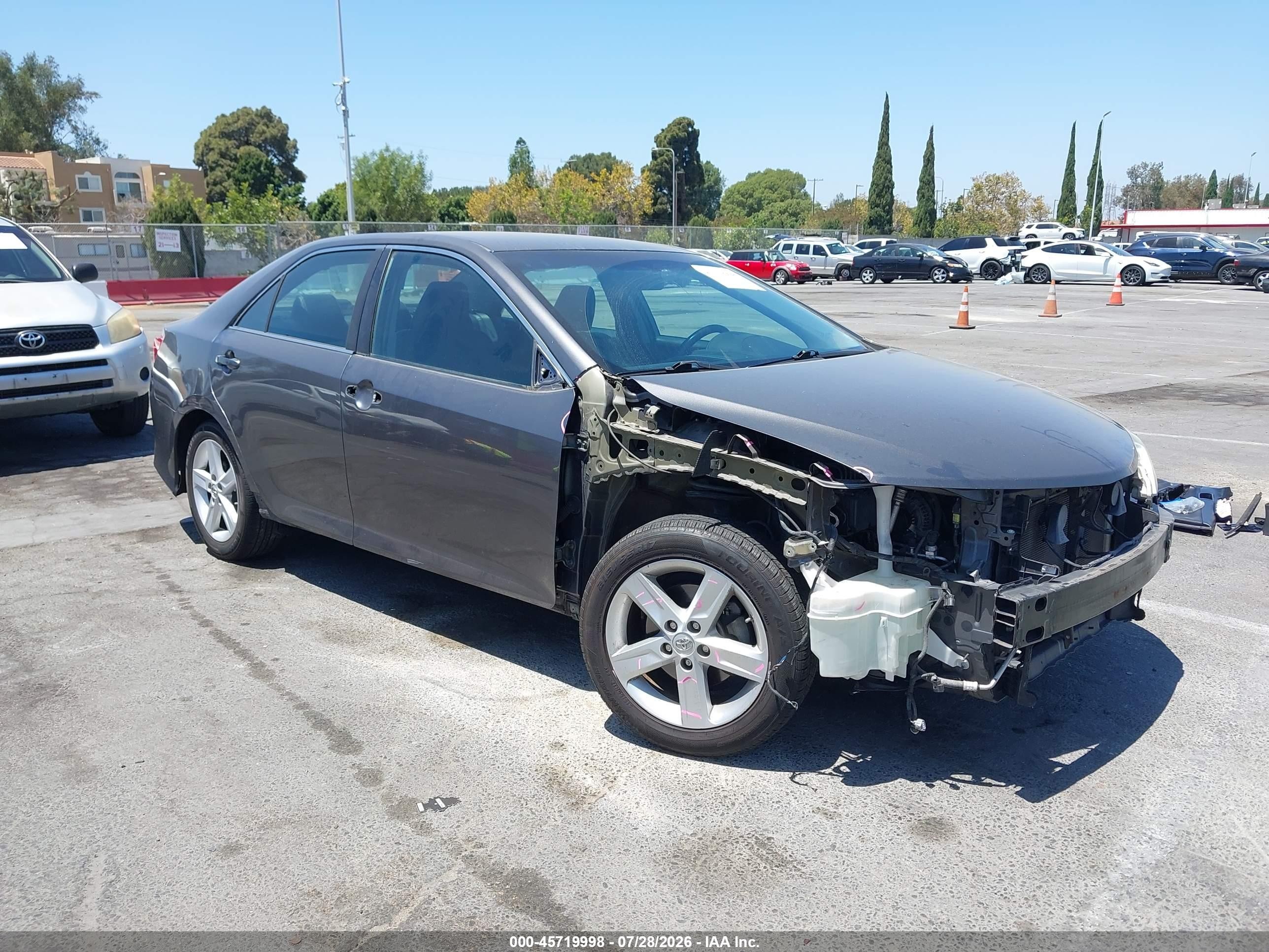 2014 Toyota Camry Se Gray vin: 4T1BF1FK1EU439564