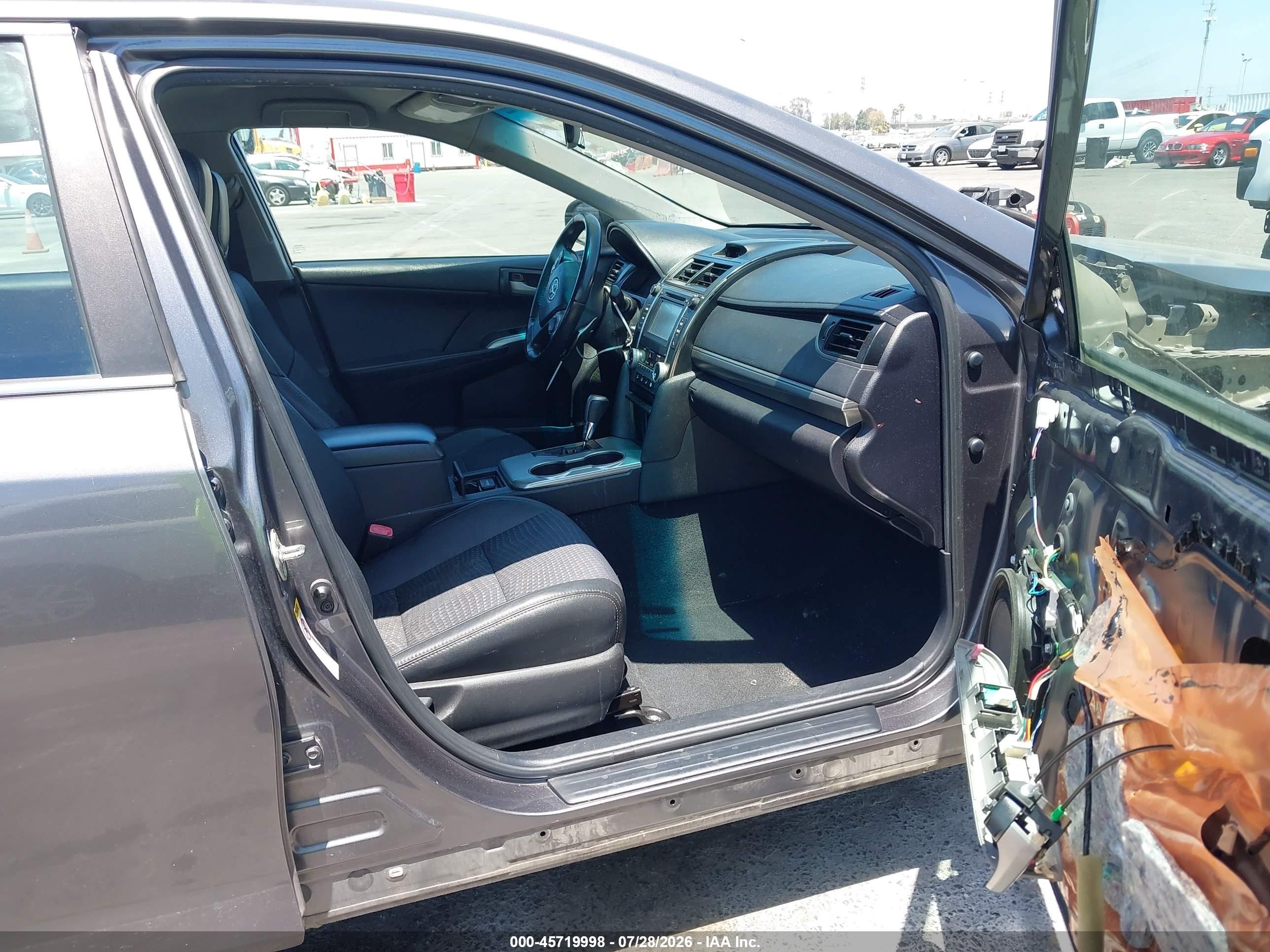 2014 Toyota Camry Se Gray vin: 4T1BF1FK1EU439564