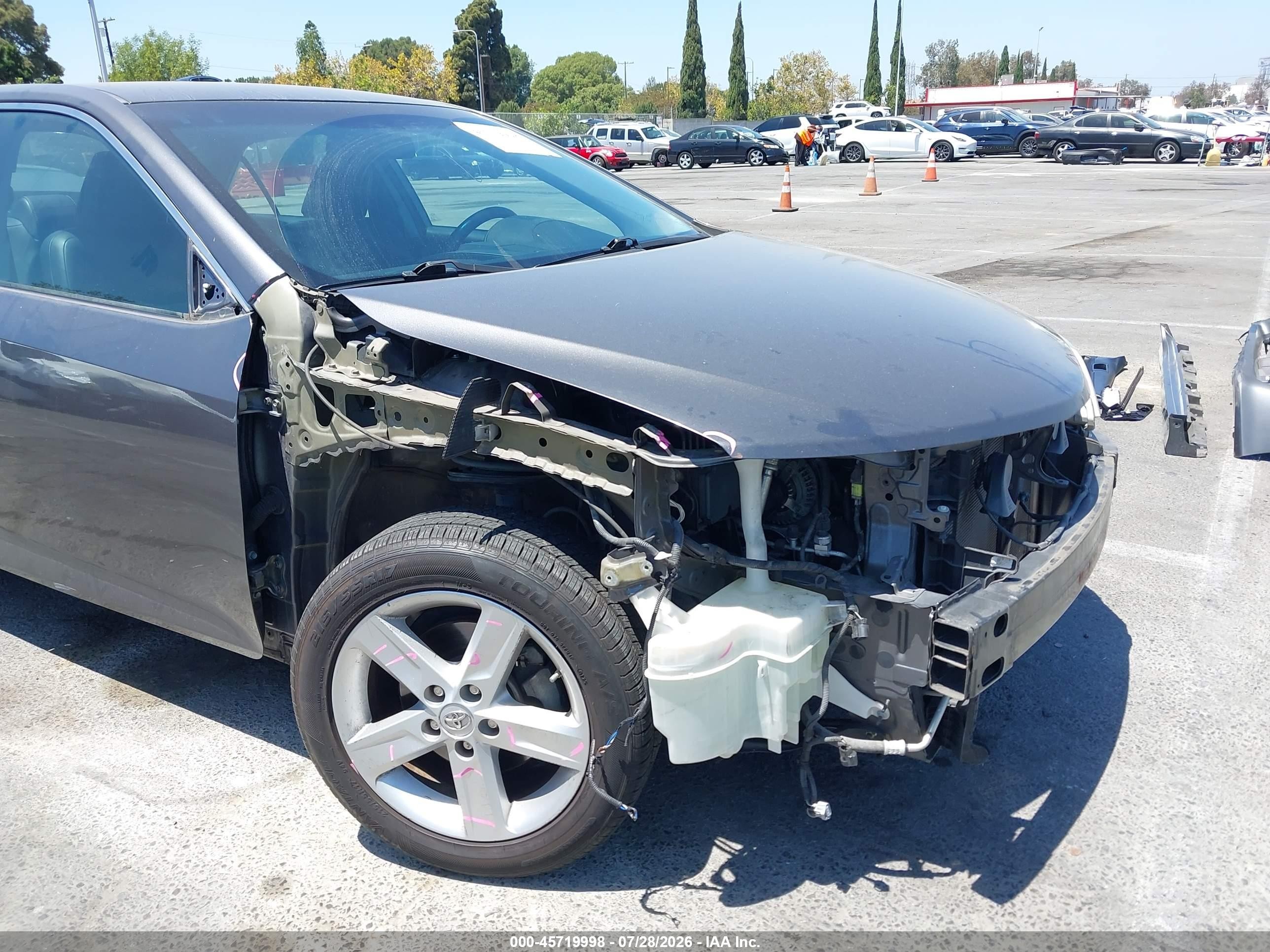 2014 Toyota Camry Se Gray vin: 4T1BF1FK1EU439564