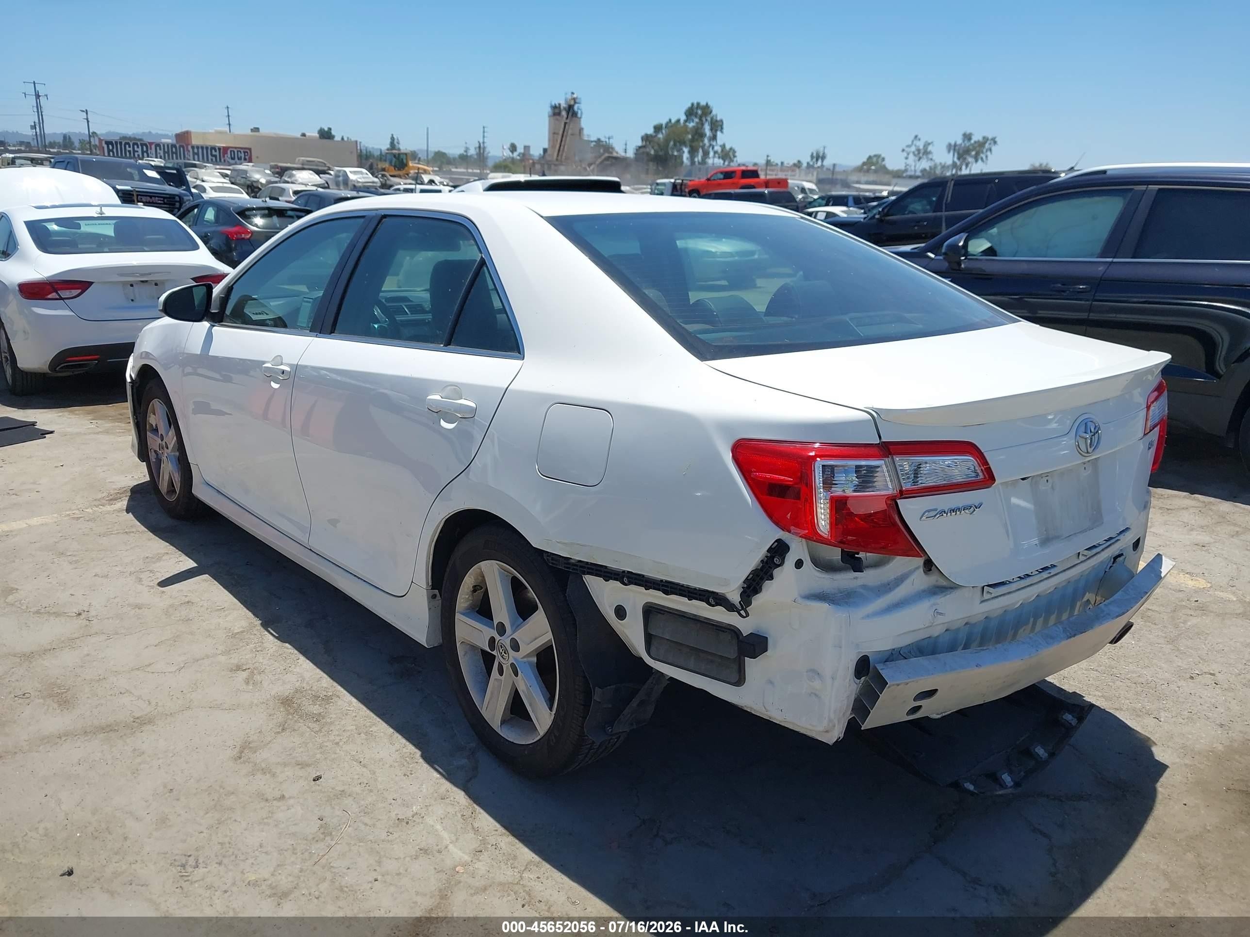 2014 Toyota Camry Se White vin: 4T1BF1FK1EU444456
