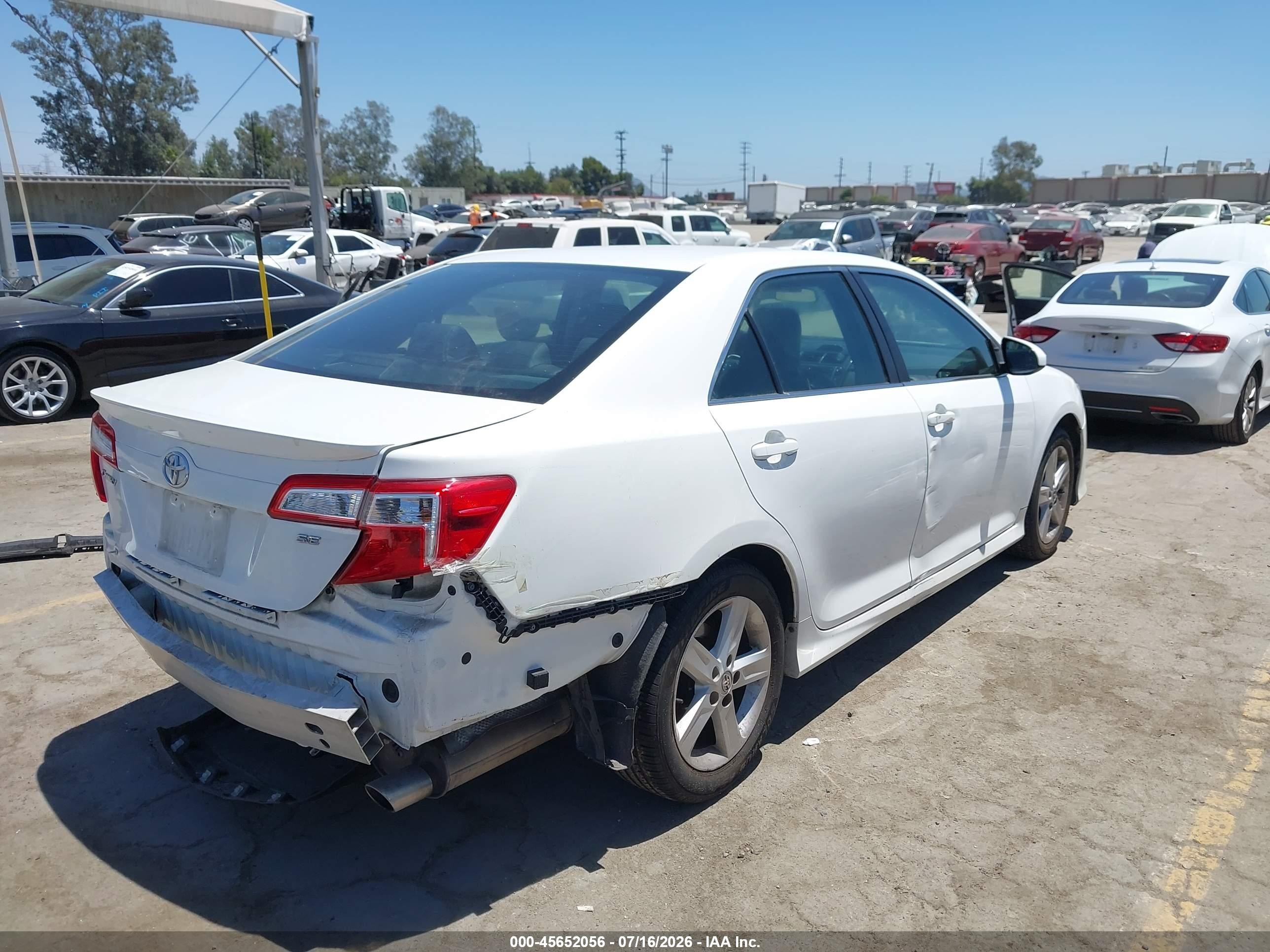 2014 Toyota Camry Se White vin: 4T1BF1FK1EU444456