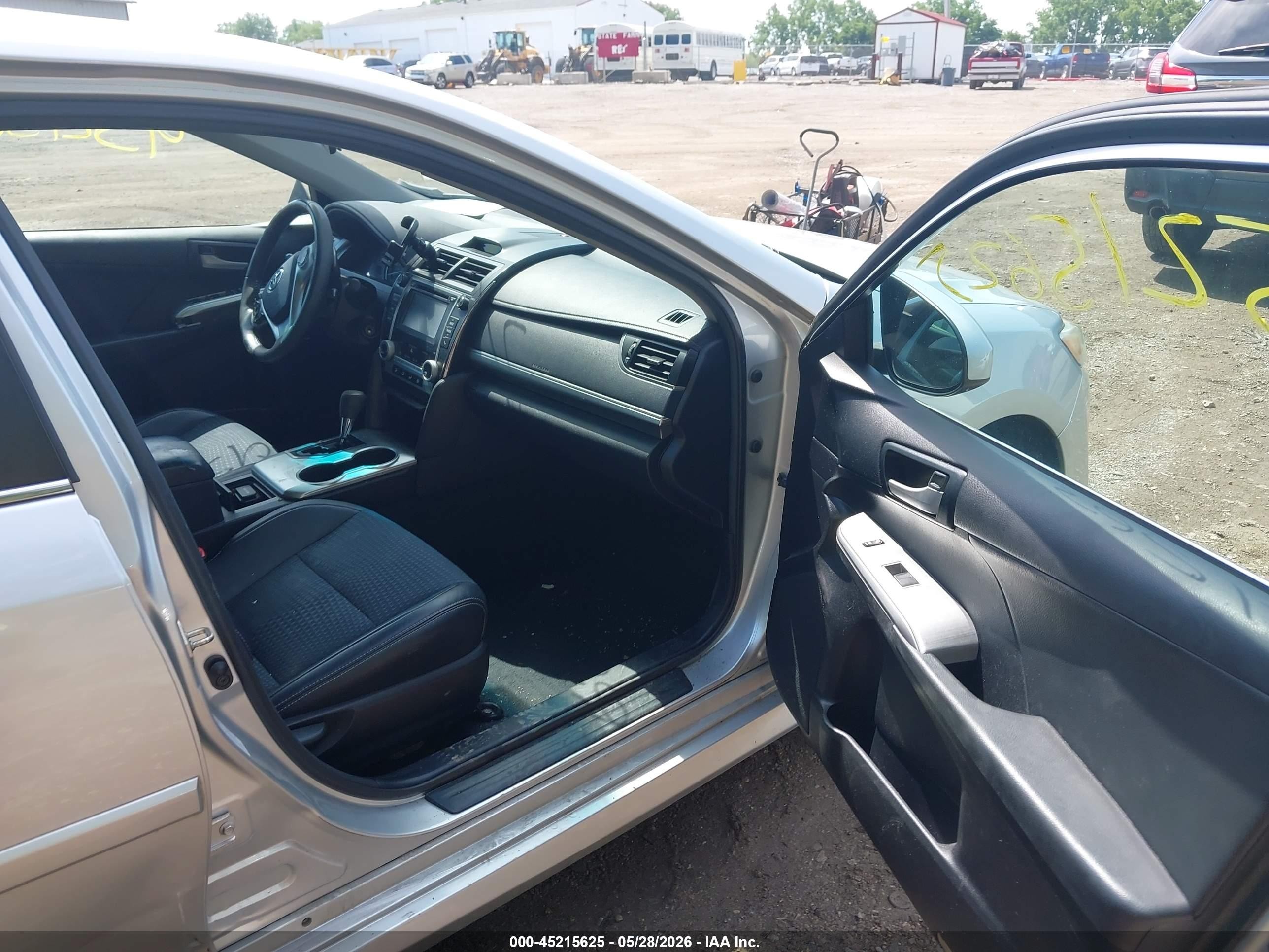 2014 Toyota Camry Se Silver vin: 4T1BF1FK1EU455229