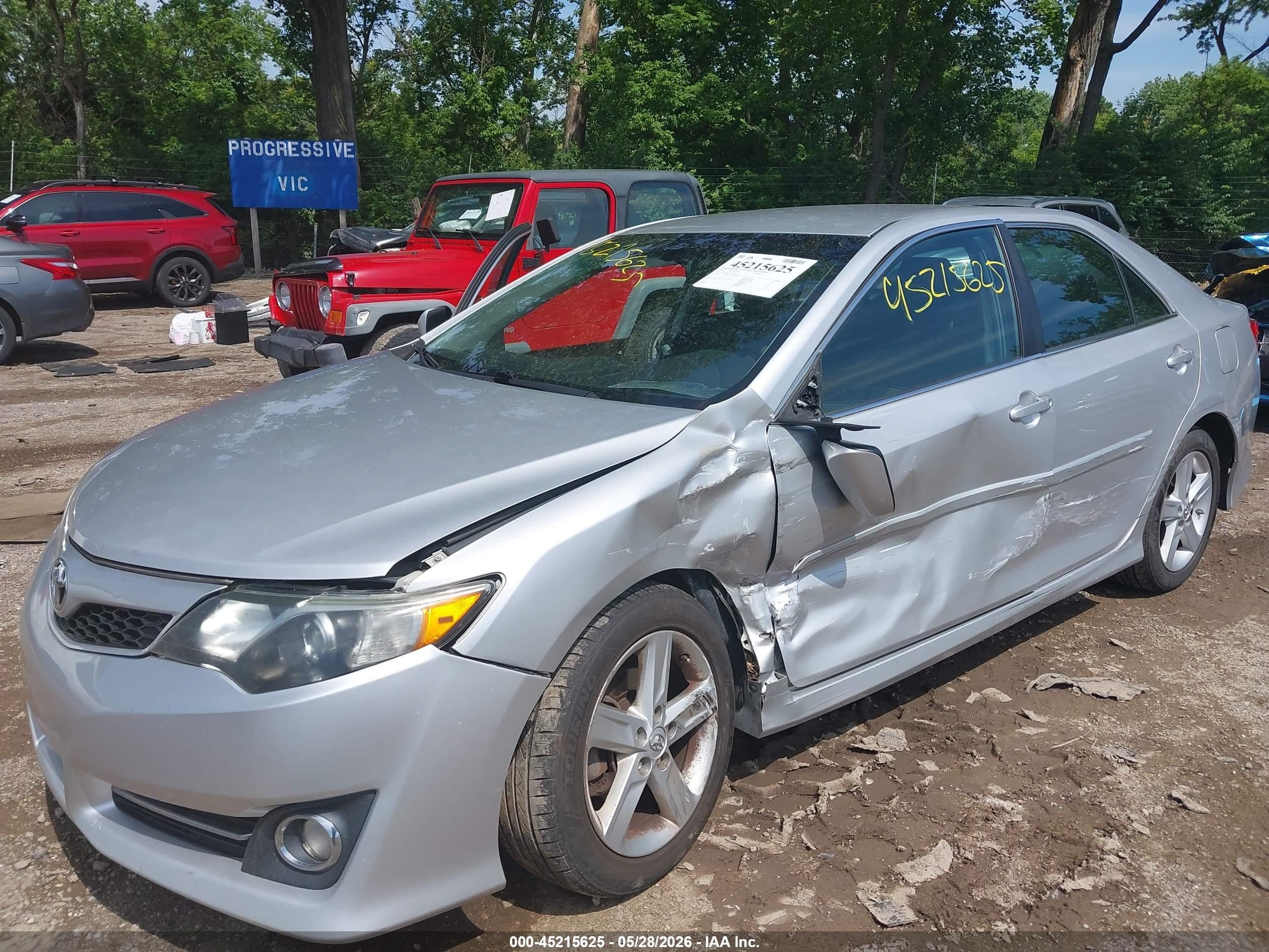 2014 Toyota Camry Se Silver vin: 4T1BF1FK1EU455229