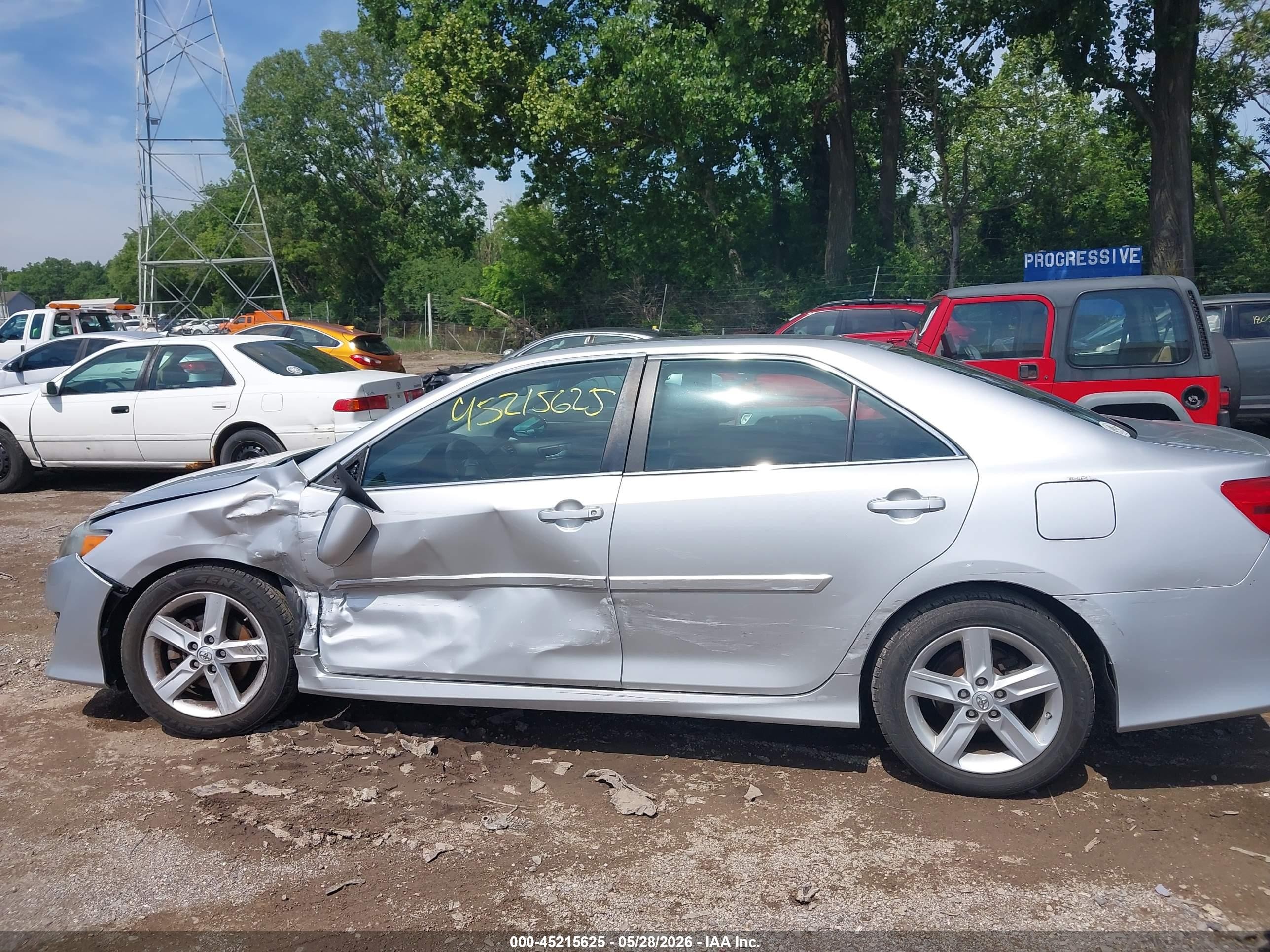 2014 Toyota Camry Se Silver vin: 4T1BF1FK1EU455229