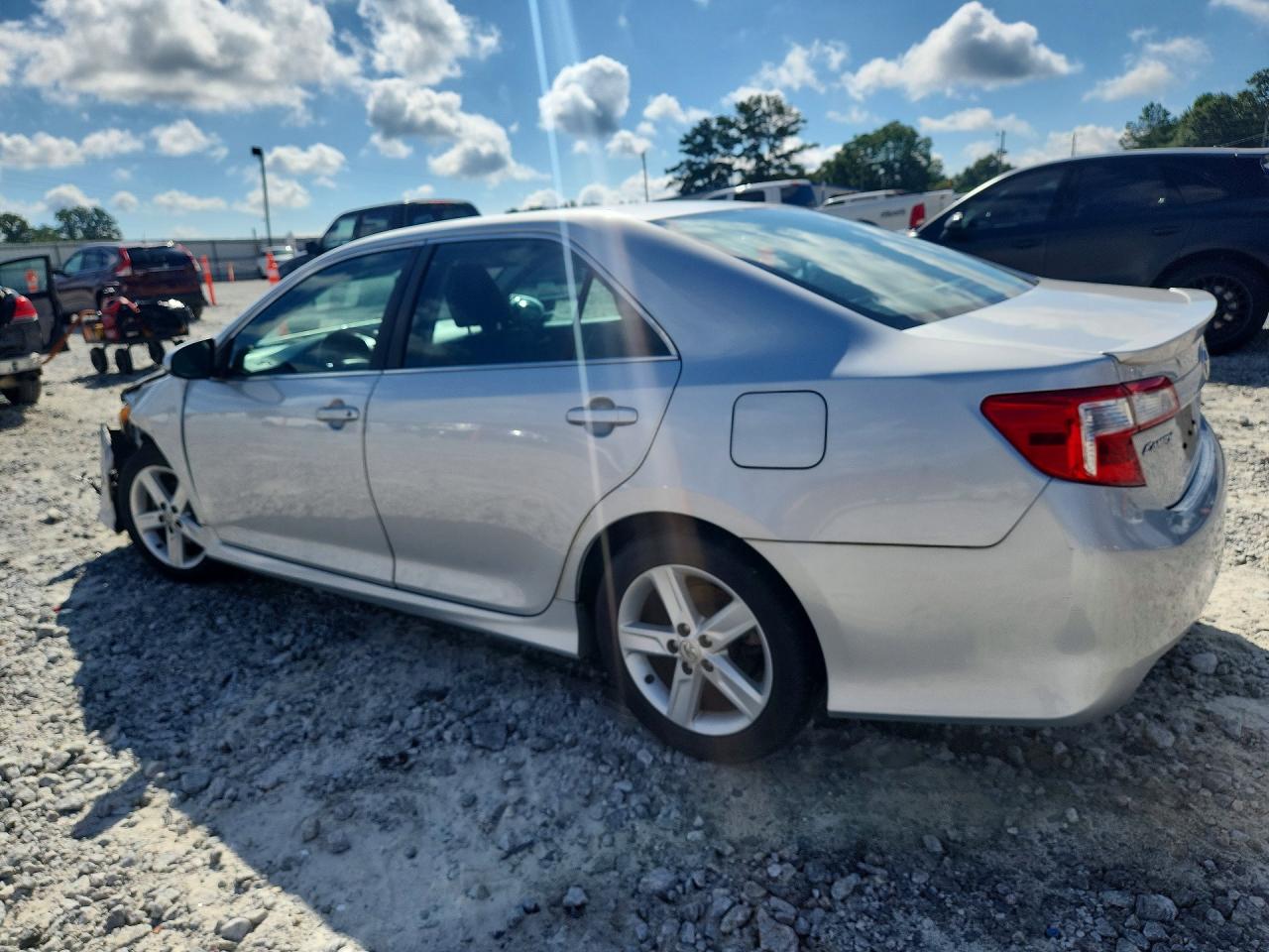 2014 Toyota Camry Se Silver vin: 4T1BF1FK1EU455361