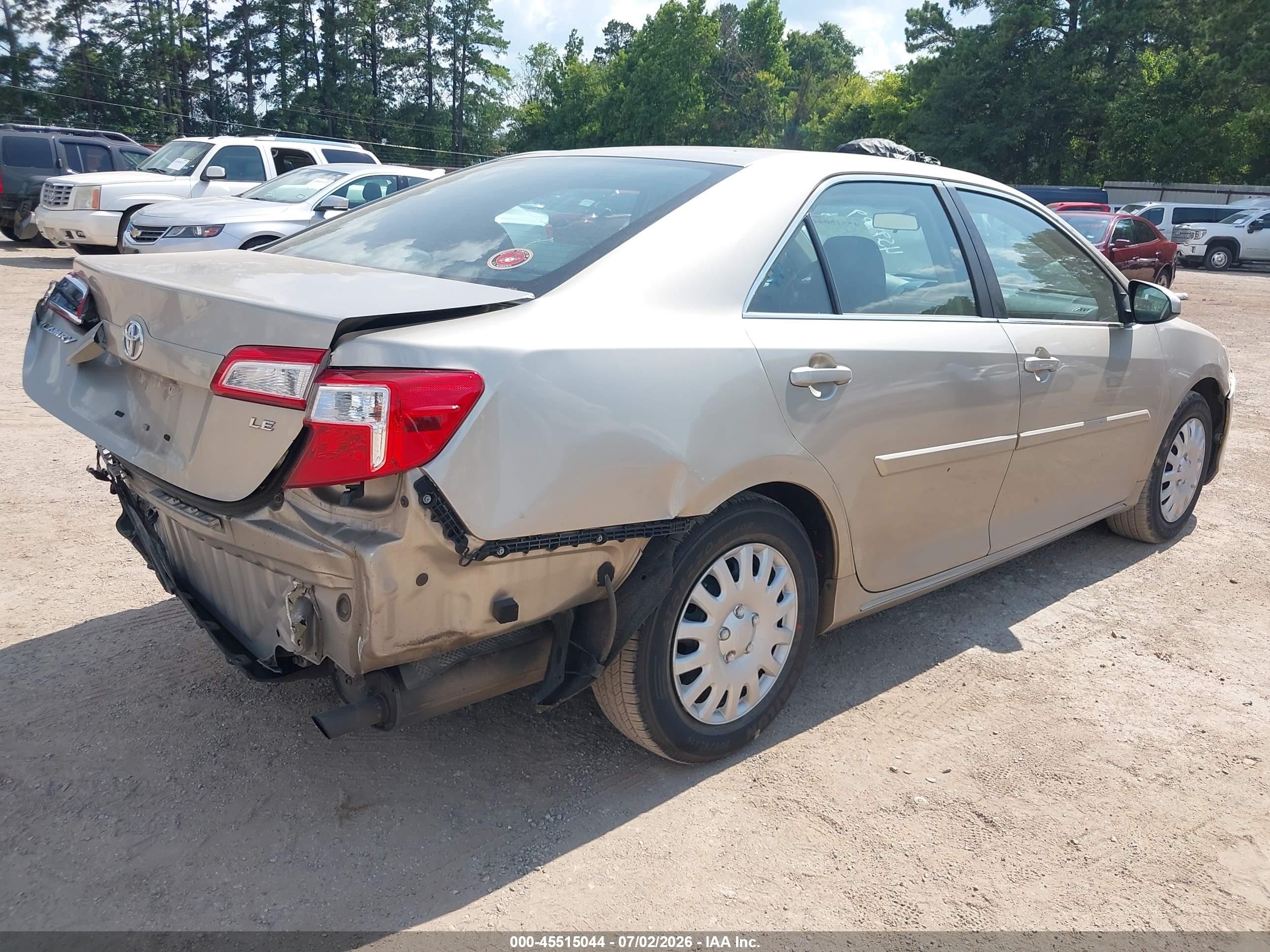 2014 Toyota Camry Le Gold vin: 4T1BF1FK1EU459989