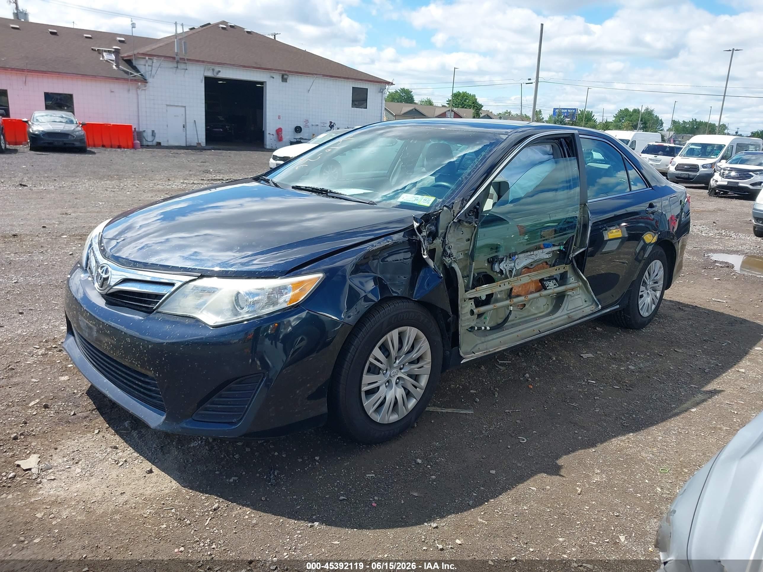 2014 Toyota Camry Le Black vin: 4T1BF1FK1EU462262
