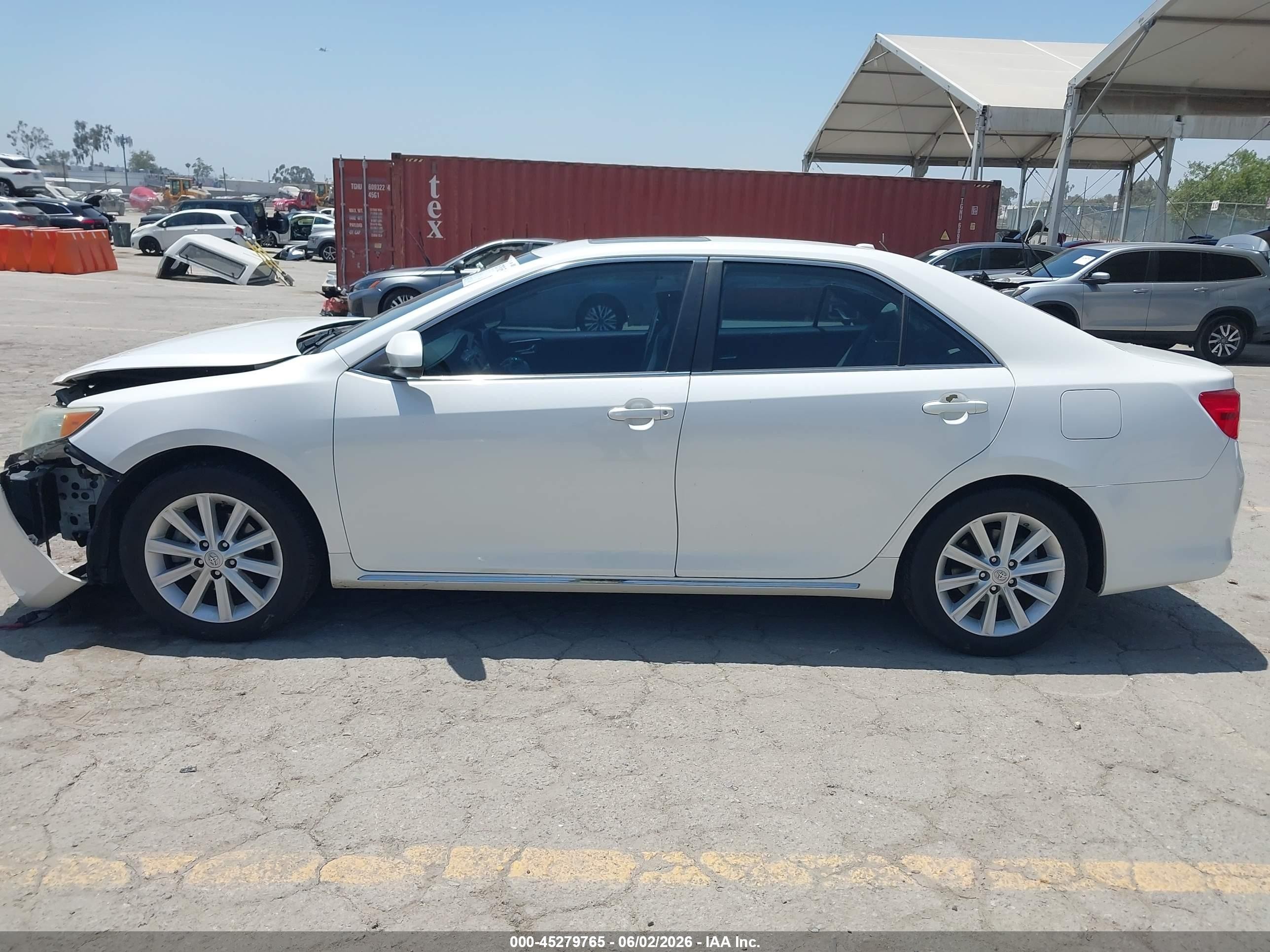 2014 Toyota Camry Xle White vin: 4T1BF1FK1EU462908