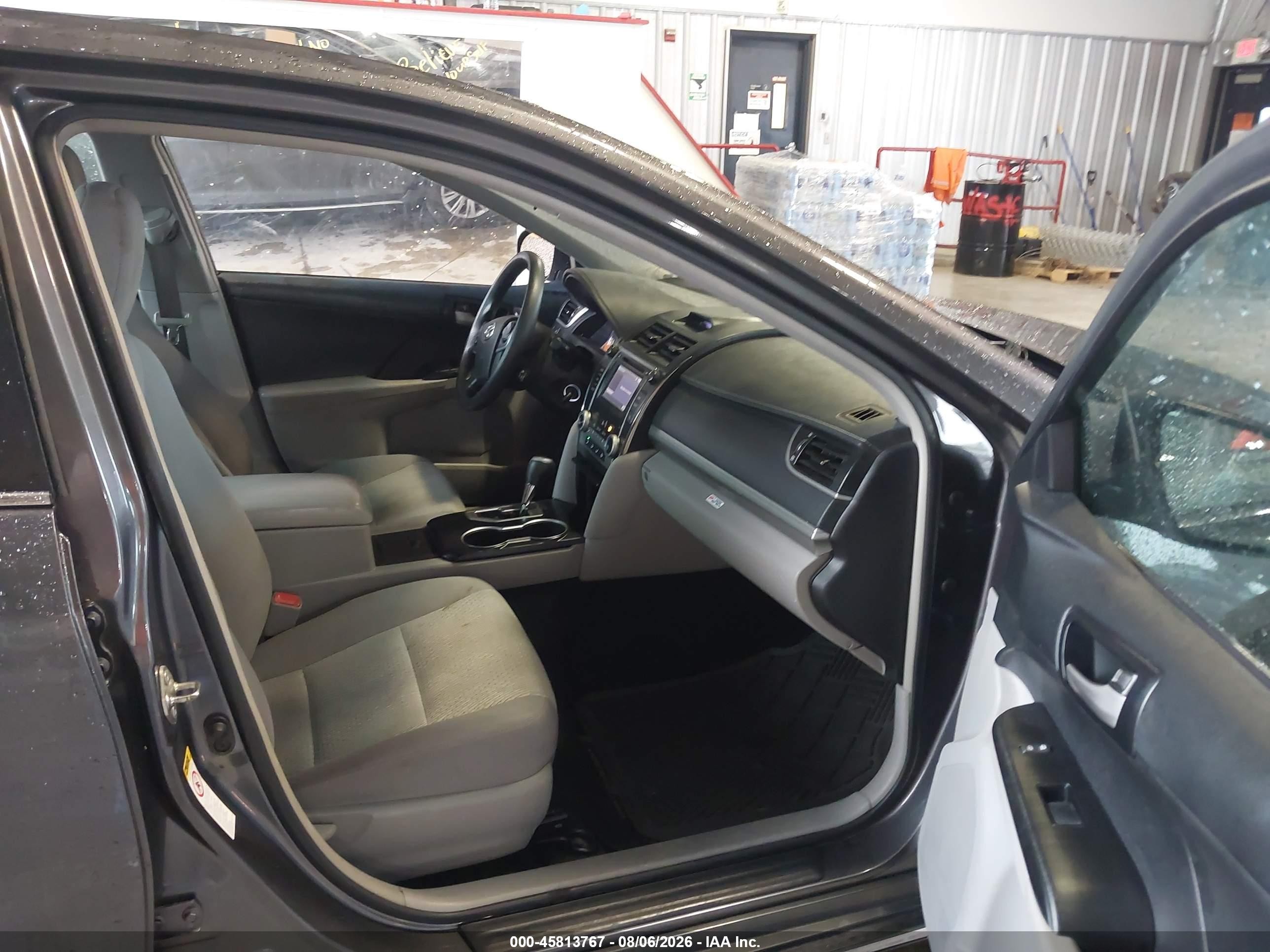 2014 Toyota Camry Le Beige vin: 4T1BF1FK1EU467610