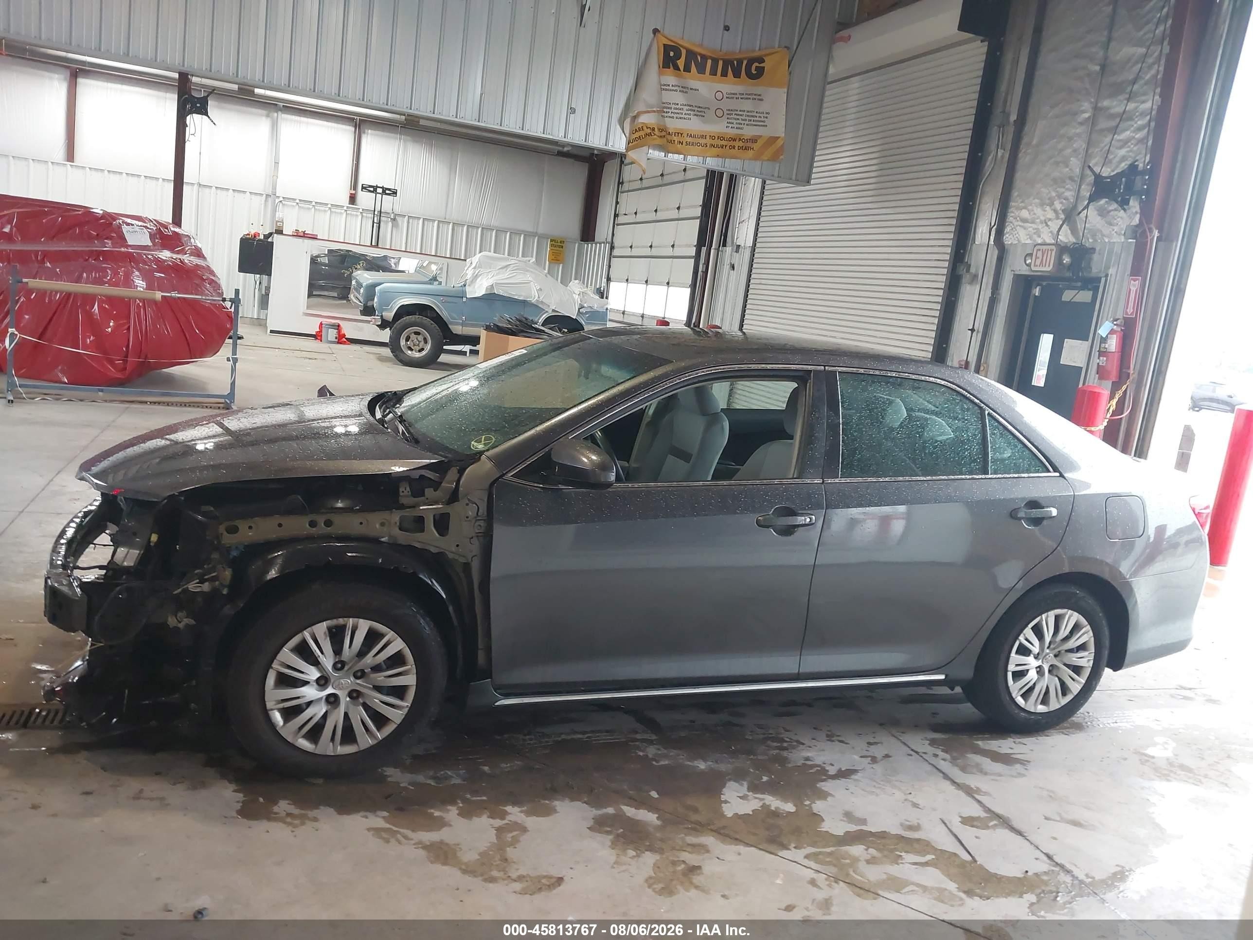2014 Toyota Camry Le Beige vin: 4T1BF1FK1EU467610