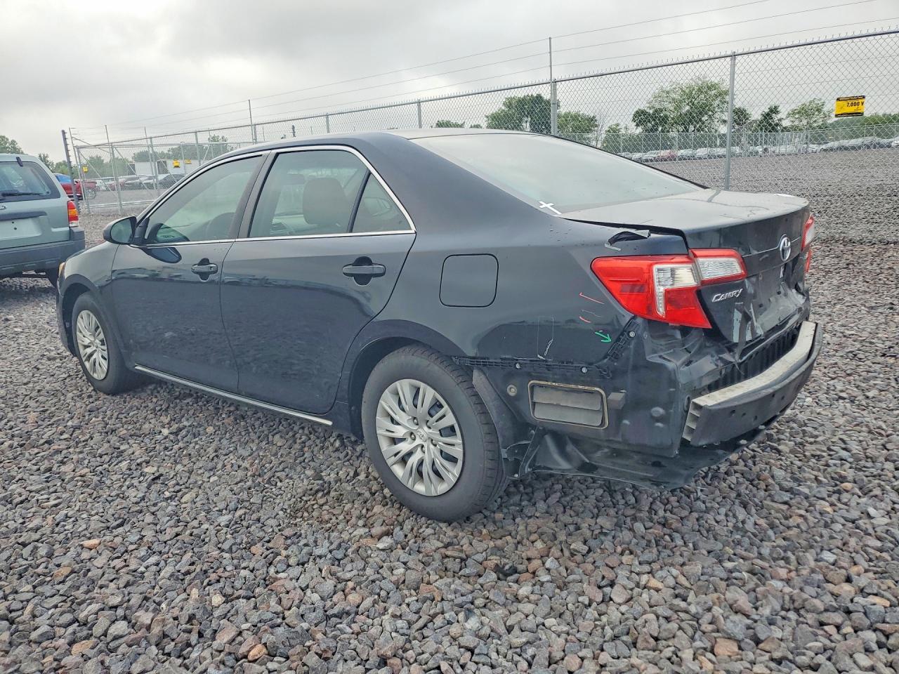 2014 Toyota Camry Le Black vin: 4T1BF1FK1EU472158