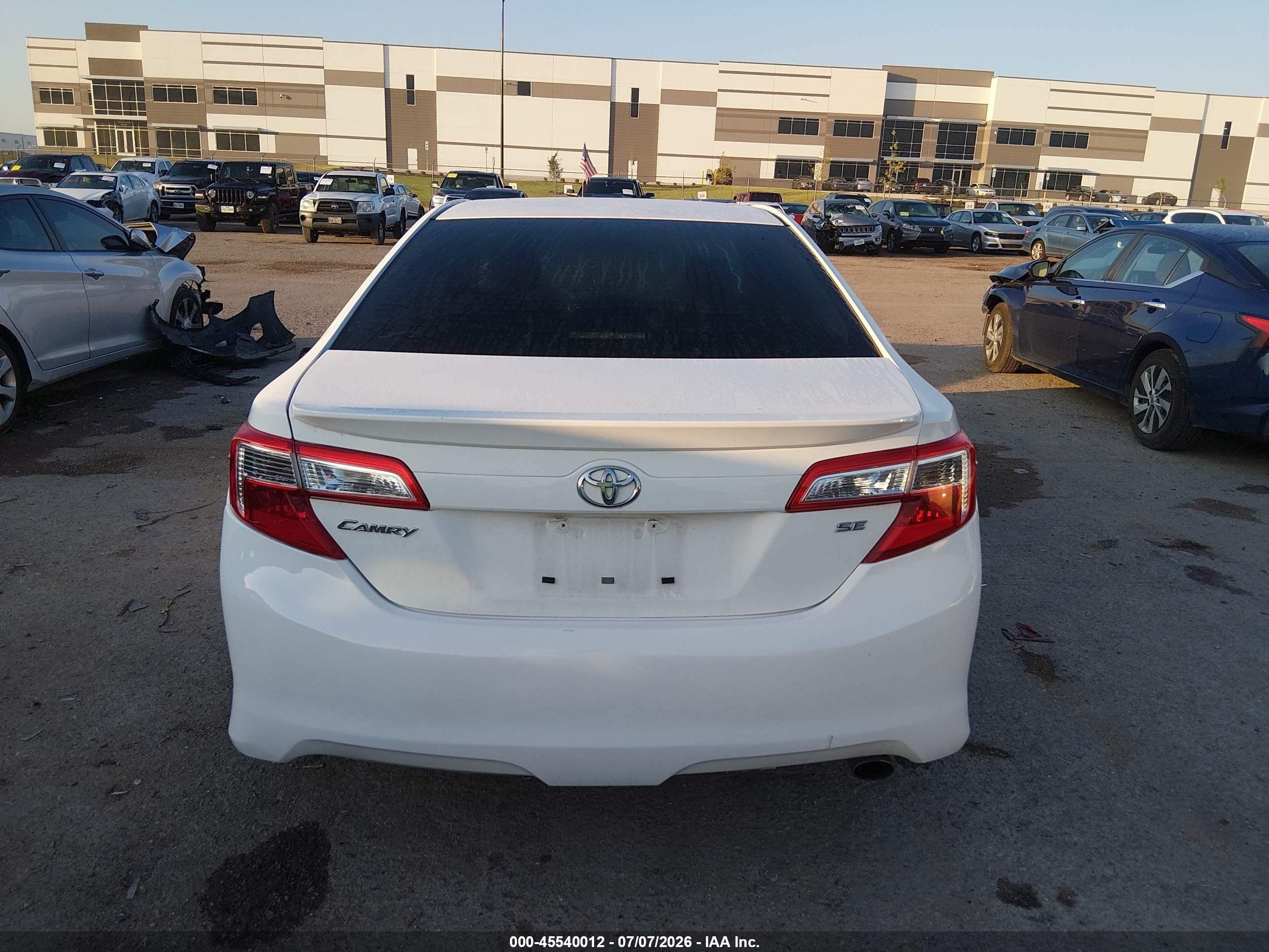 2014 Toyota Camry Se Sport Белый vin: 4T1BF1FK1EU728038