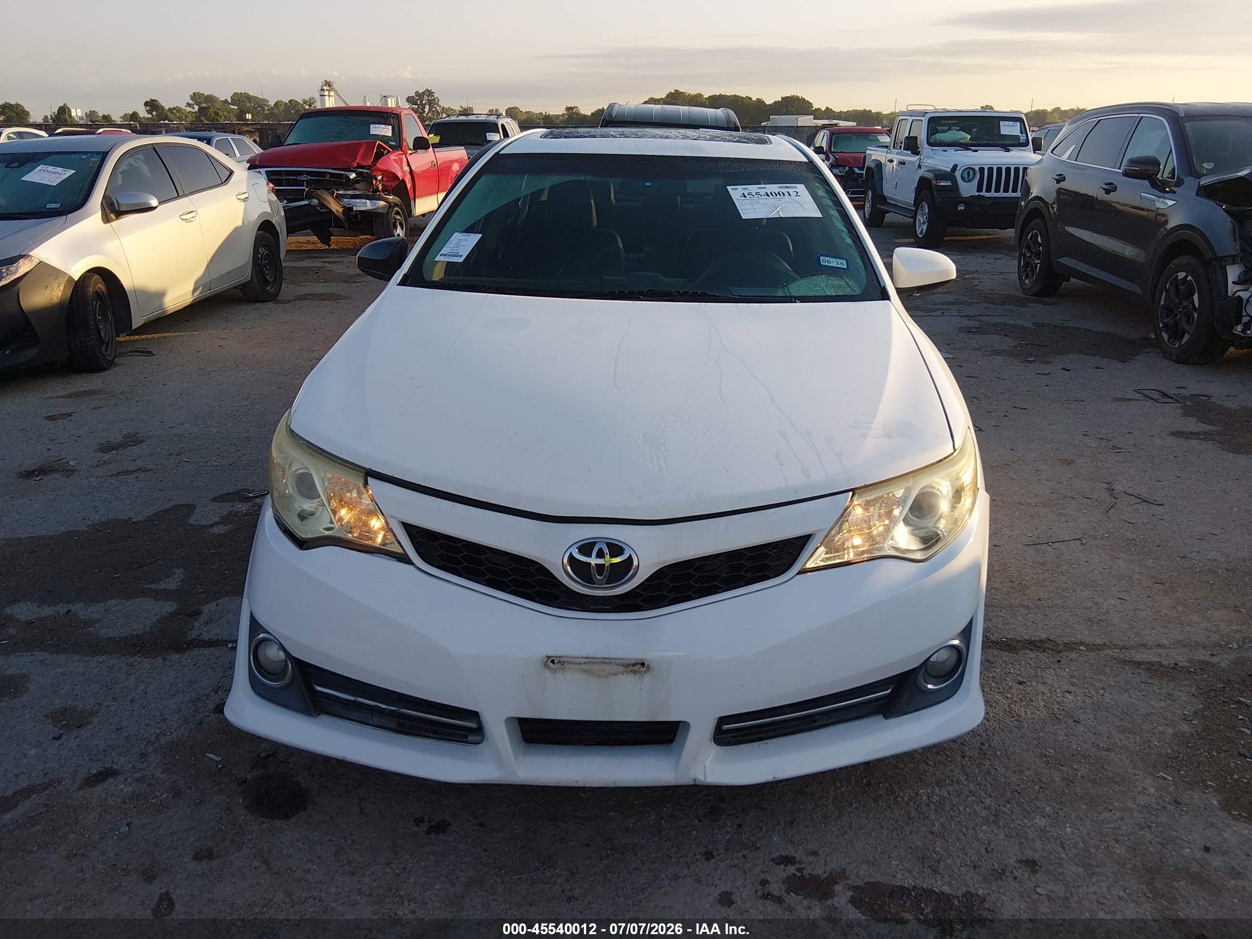 2014 Toyota Camry Se Sport Белый vin: 4T1BF1FK1EU728038