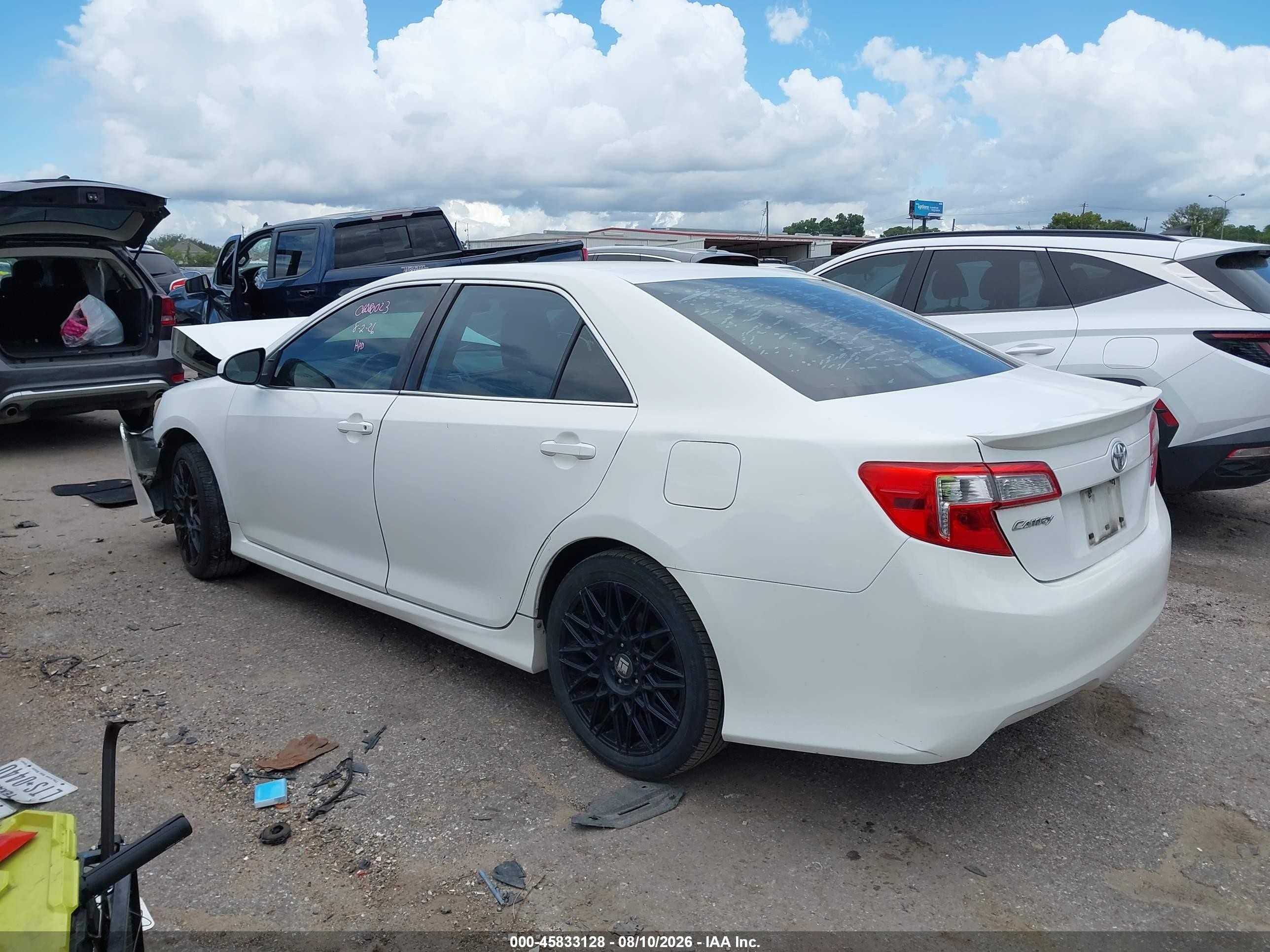 2014 Toyota Camry Se Sport White vin: 4T1BF1FK1EU733255