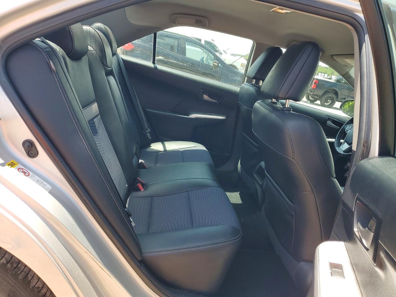 2014 Toyota Camry Silver vin: 4T1BF1FK1EU750752