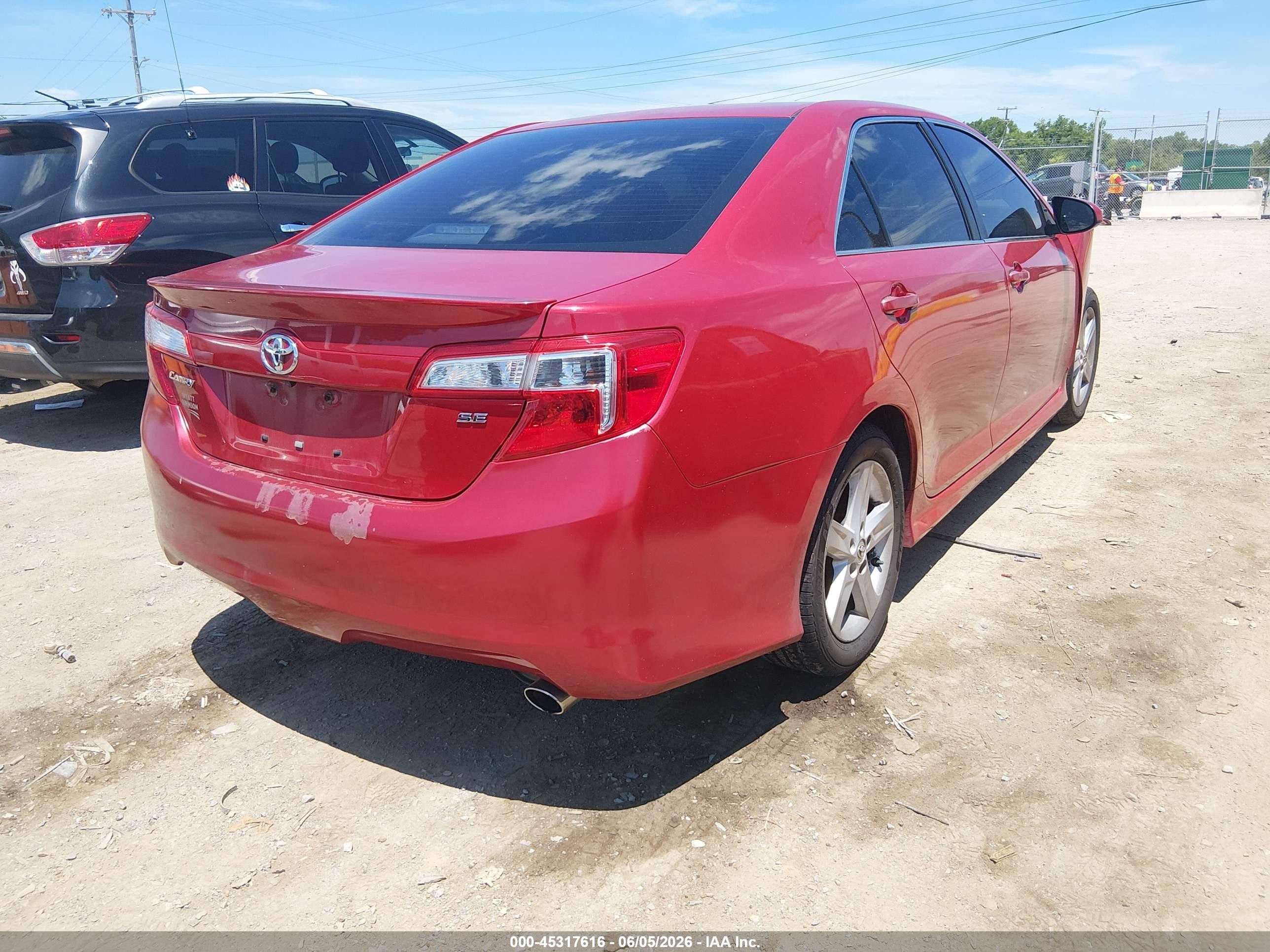 2014 Toyota Camry Se Red vin: 4T1BF1FK1EU752422