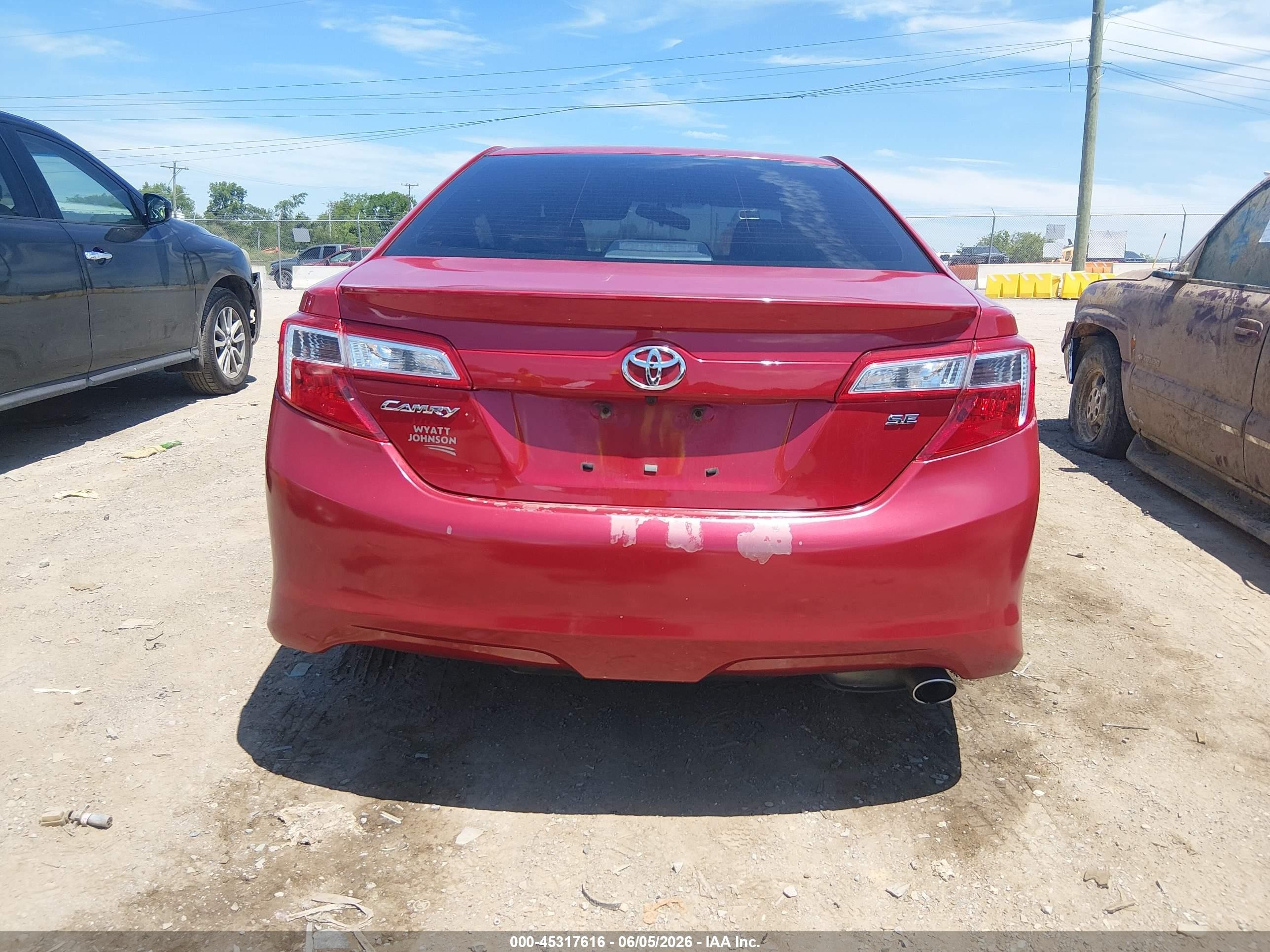 2014 Toyota Camry Se Red vin: 4T1BF1FK1EU752422