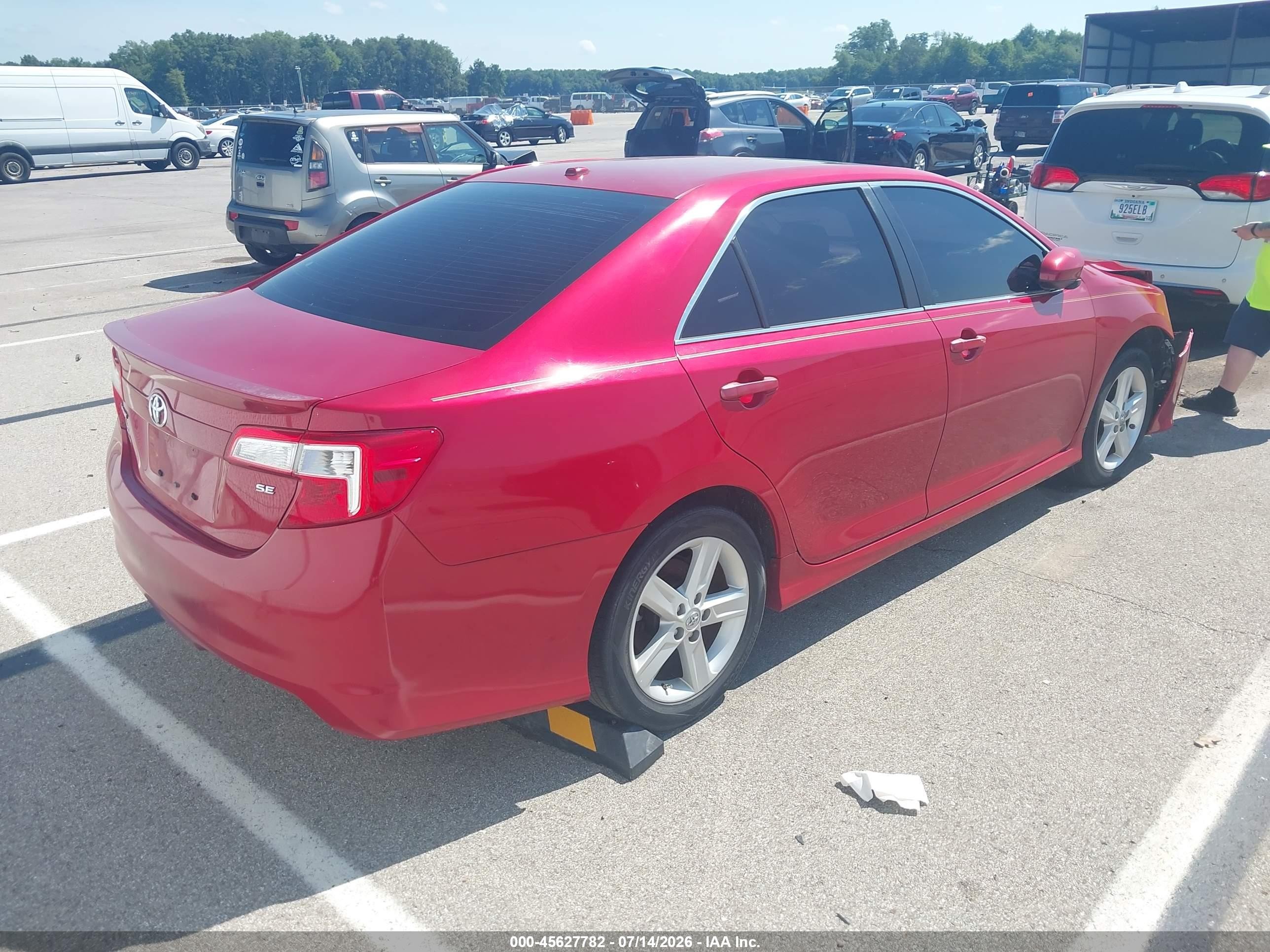 2014 Toyota Camry Se Red vin: 4T1BF1FK1EU756647