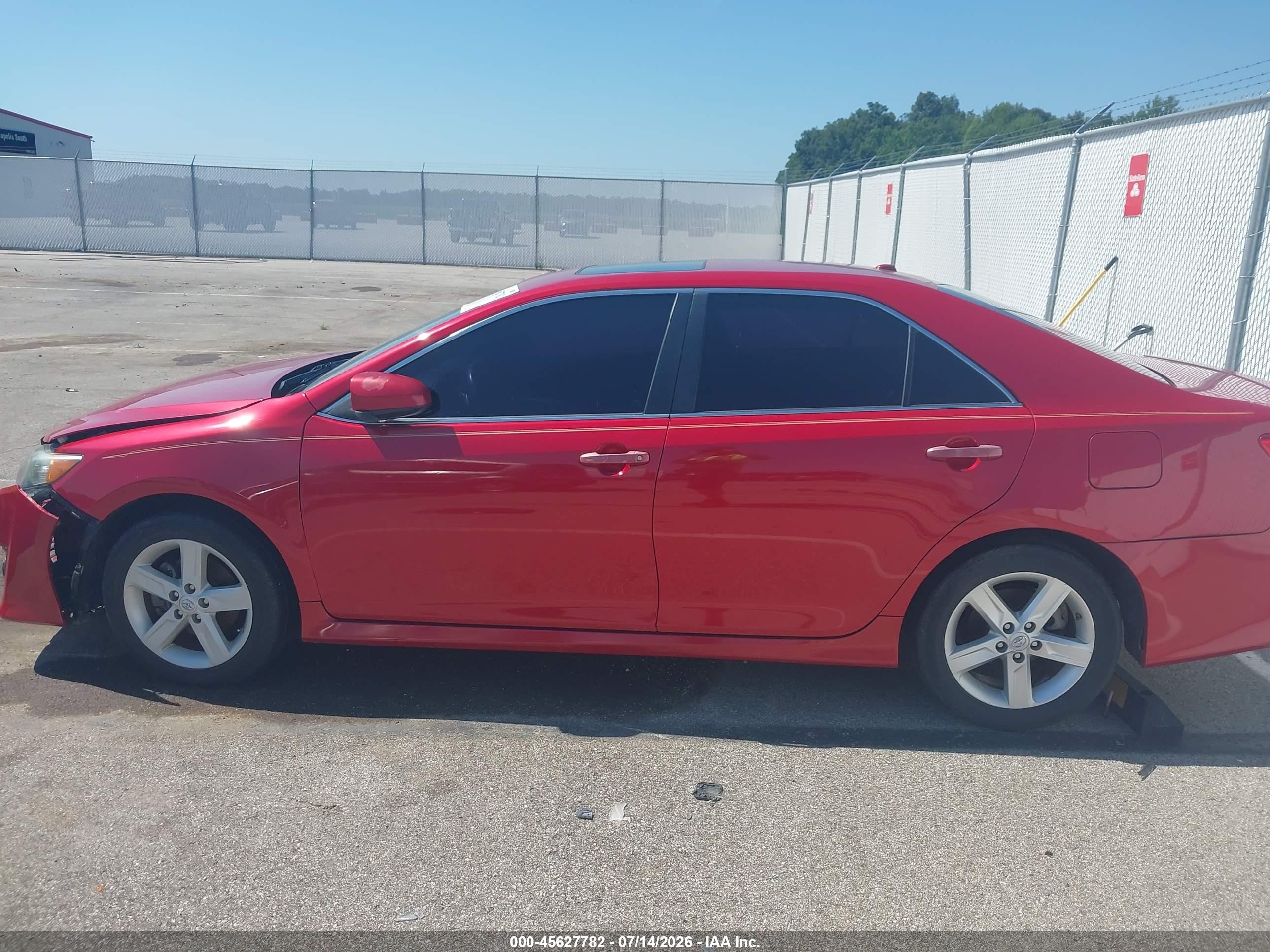 2014 Toyota Camry Se Red vin: 4T1BF1FK1EU756647