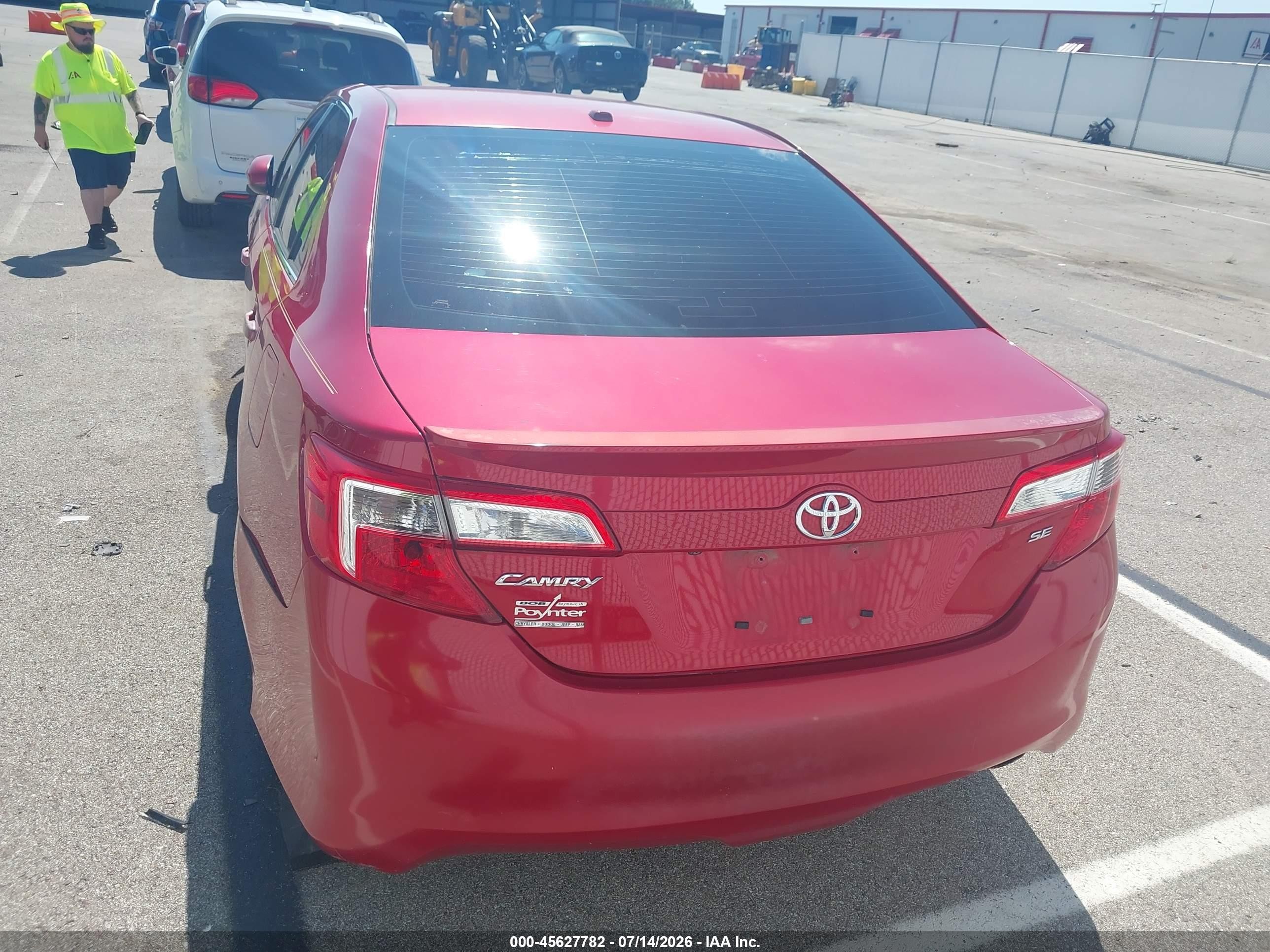 2014 Toyota Camry Se Red vin: 4T1BF1FK1EU756647