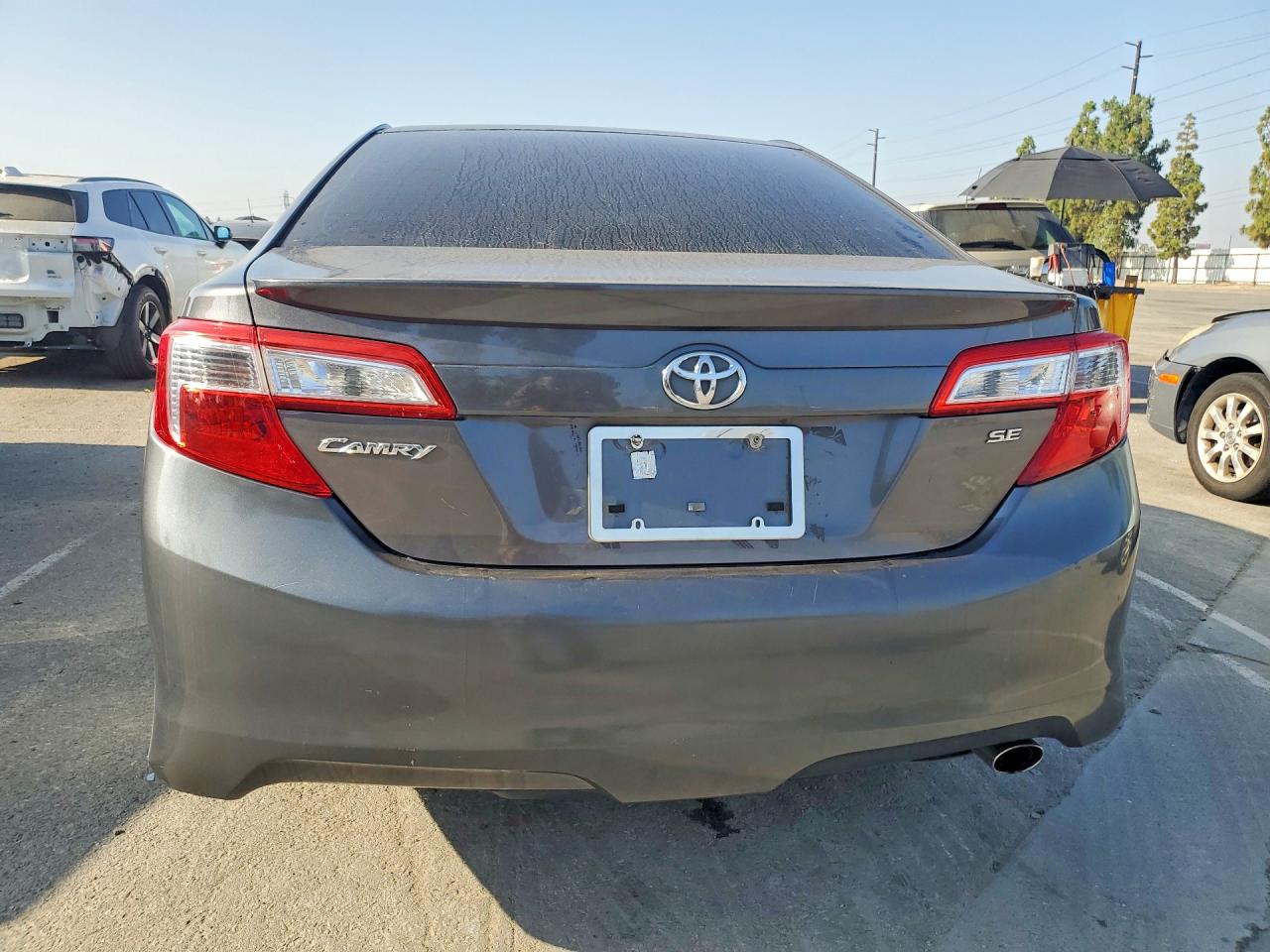 2014 Toyota Camry Se Gray vin: 4T1BF1FK1EU769124