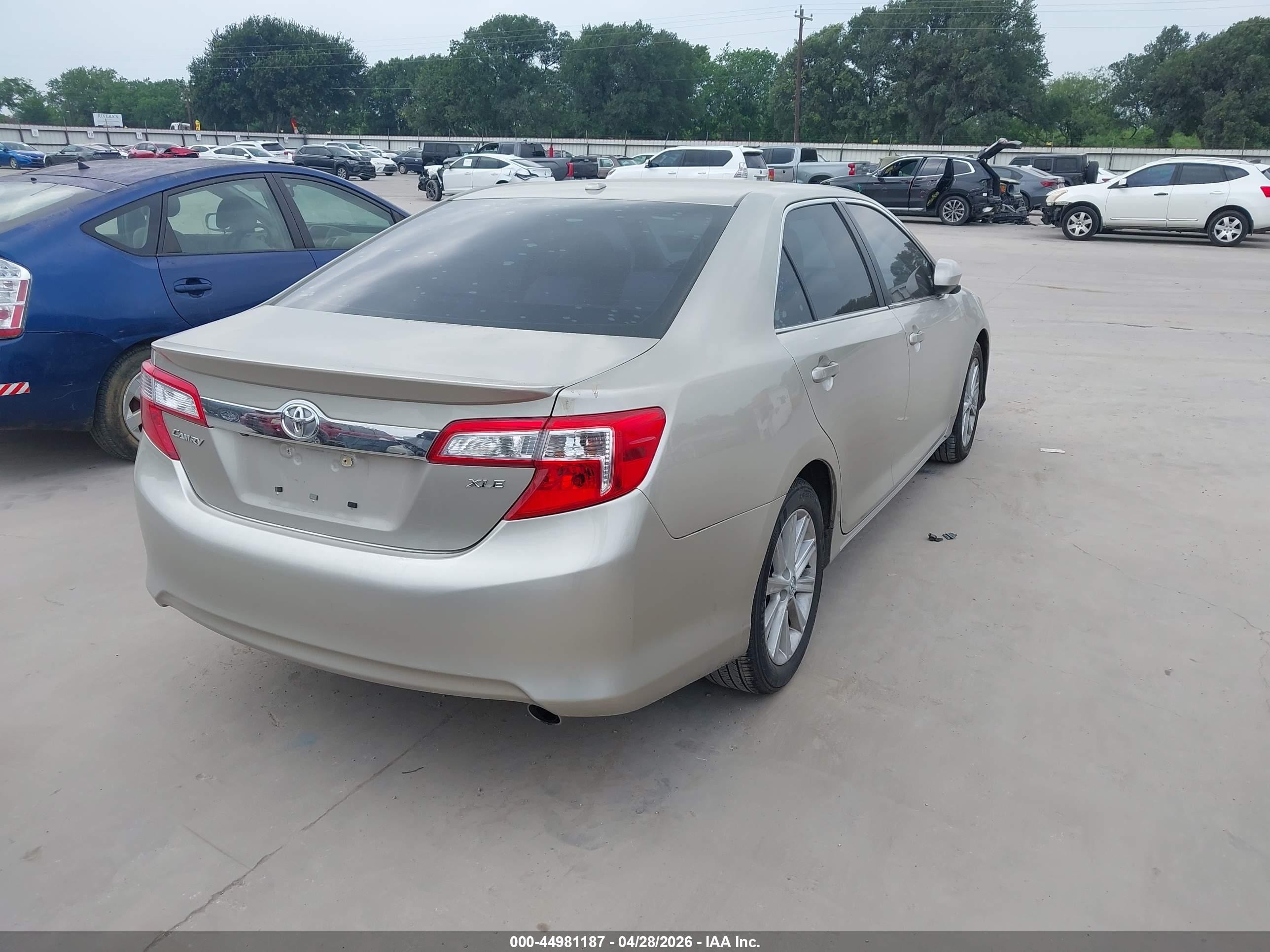 2014 Toyota Camry Xle Tan vin: 4T1BF1FK1EU772928