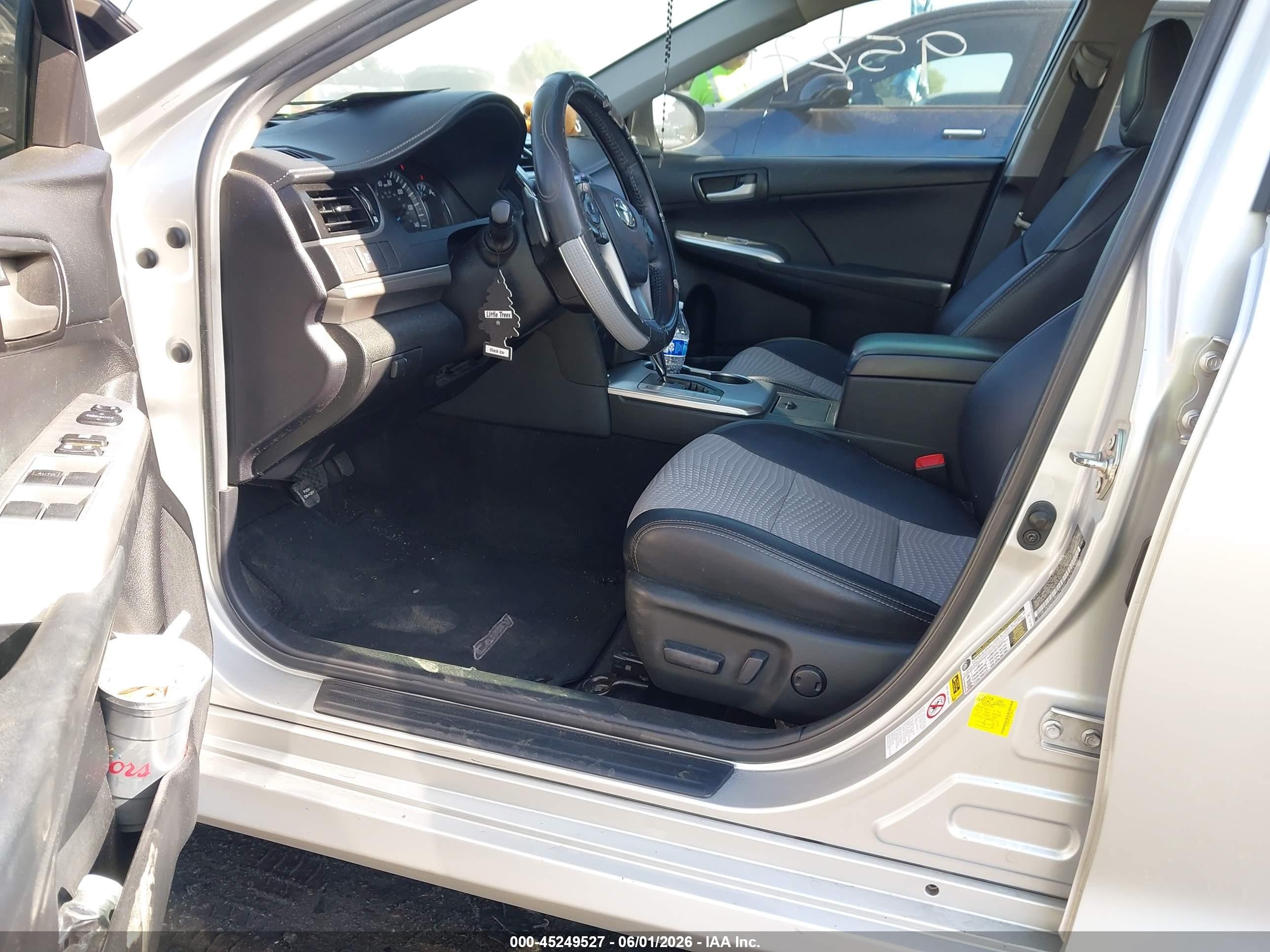 2014 Toyota Camry Se Sport Серебряный vin: 4T1BF1FK1EU774811