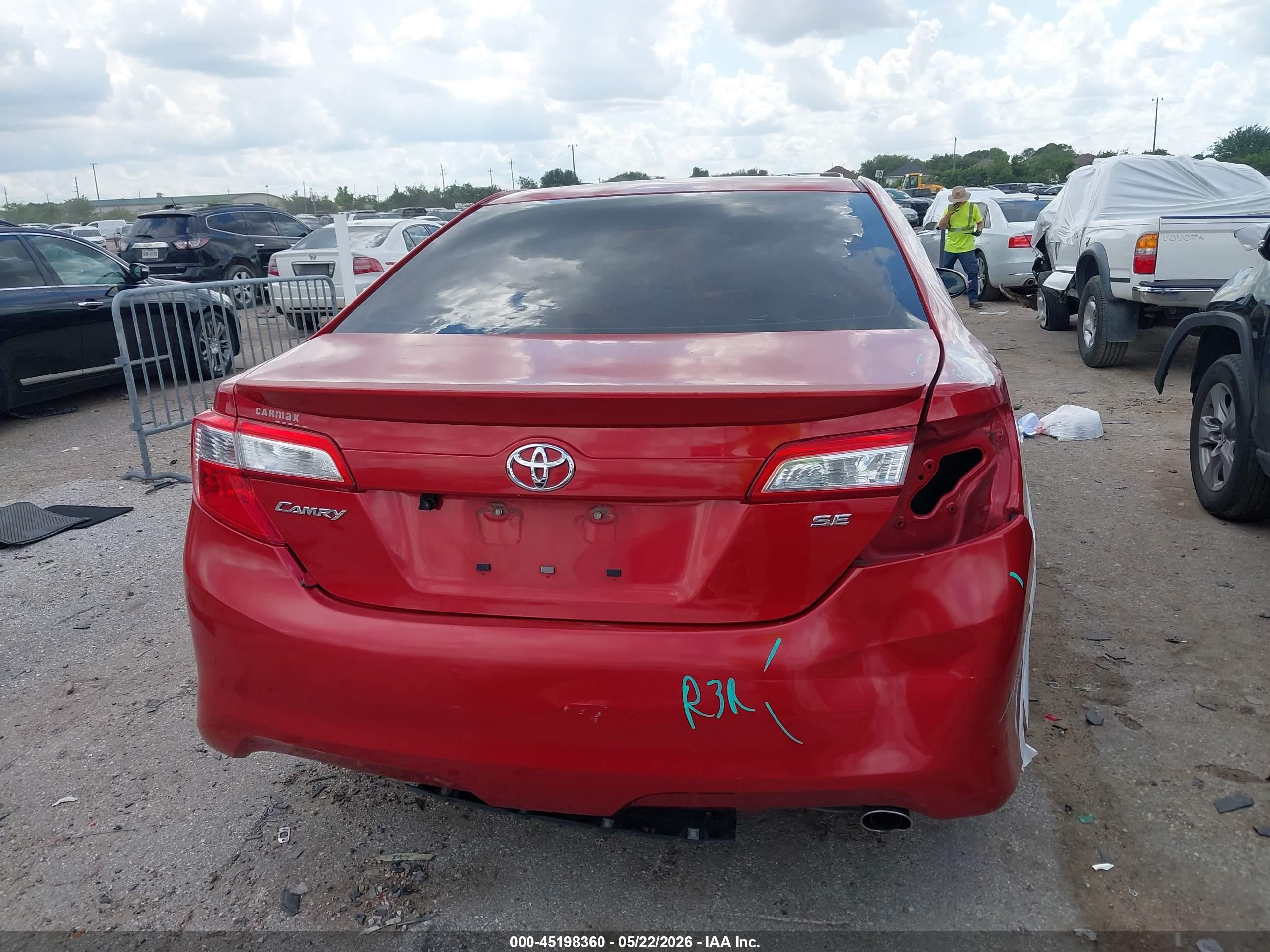 2014 Toyota Camry Se Red vin: 4T1BF1FK1EU774971