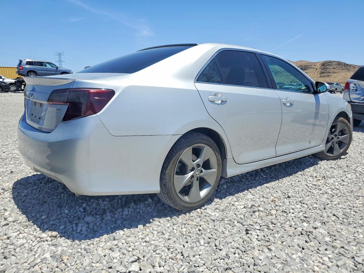 2014 Toyota Camry Se Sport Silver vin: 4T1BF1FK1EU776753