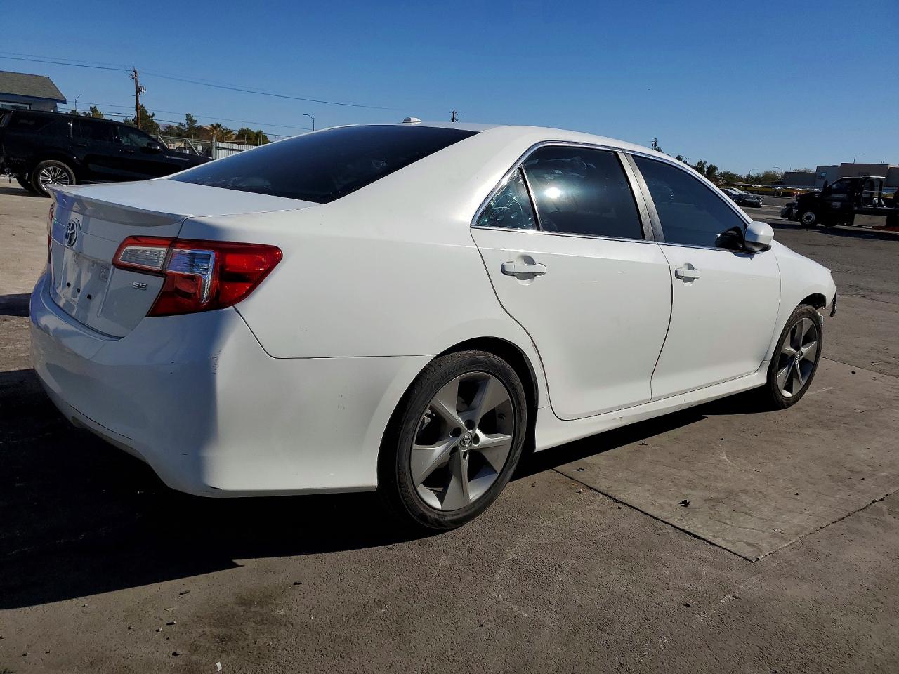 2014 Toyota Camry L White vin: 4T1BF1FK1EU779488