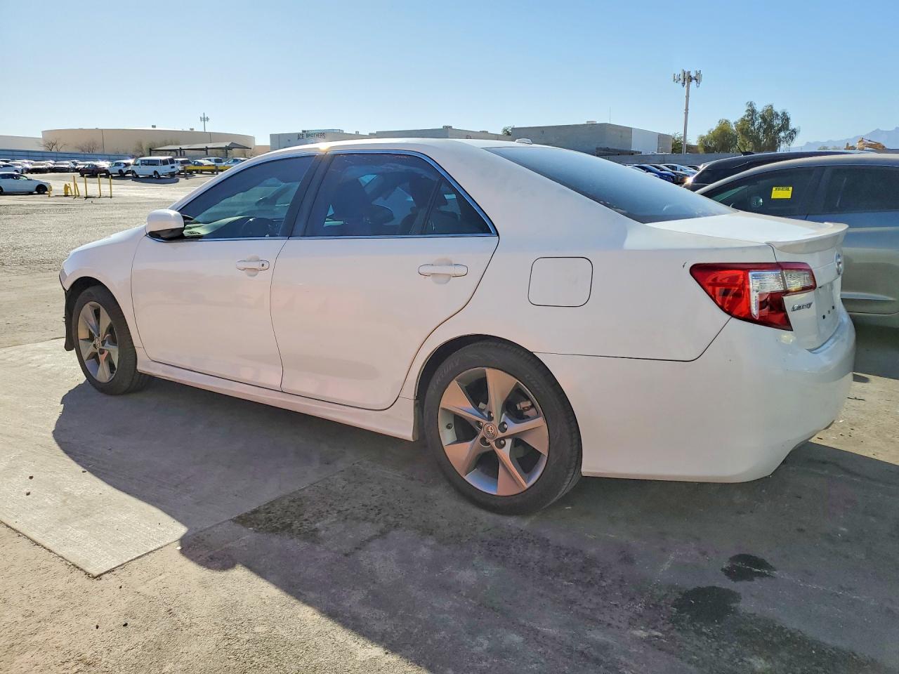 2014 Toyota Camry L White vin: 4T1BF1FK1EU779488
