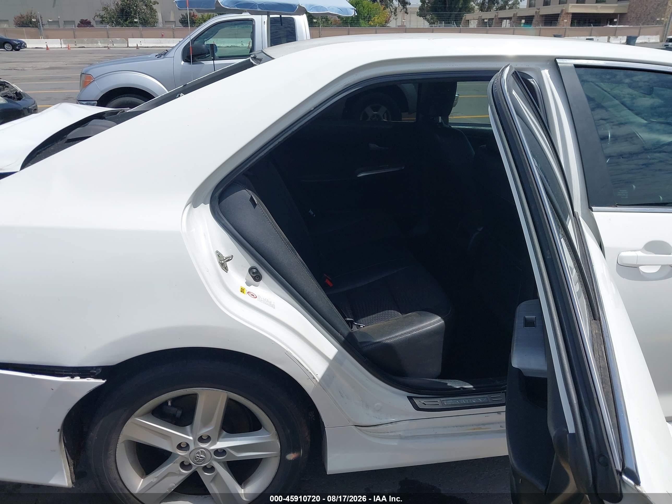 2014 Toyota Camry Se White vin: 4T1BF1FK1EU787686