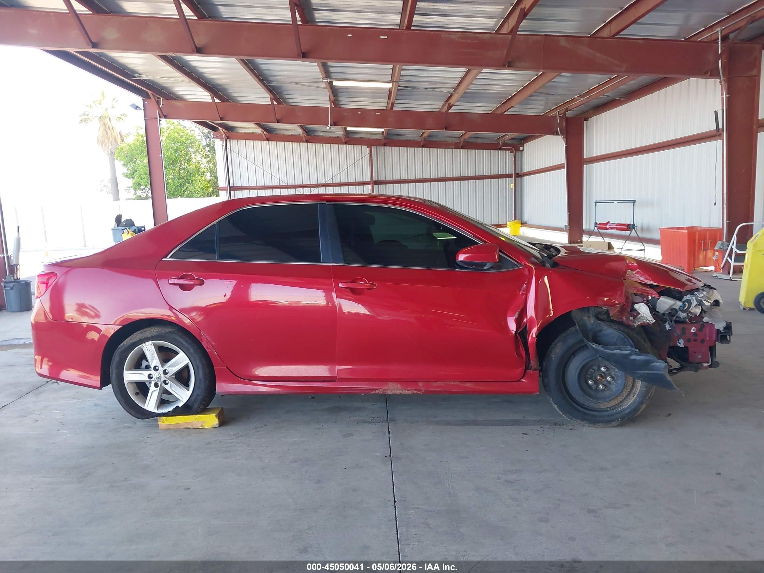 2014 Toyota Camry Se Red vin: 4T1BF1FK1EU819987