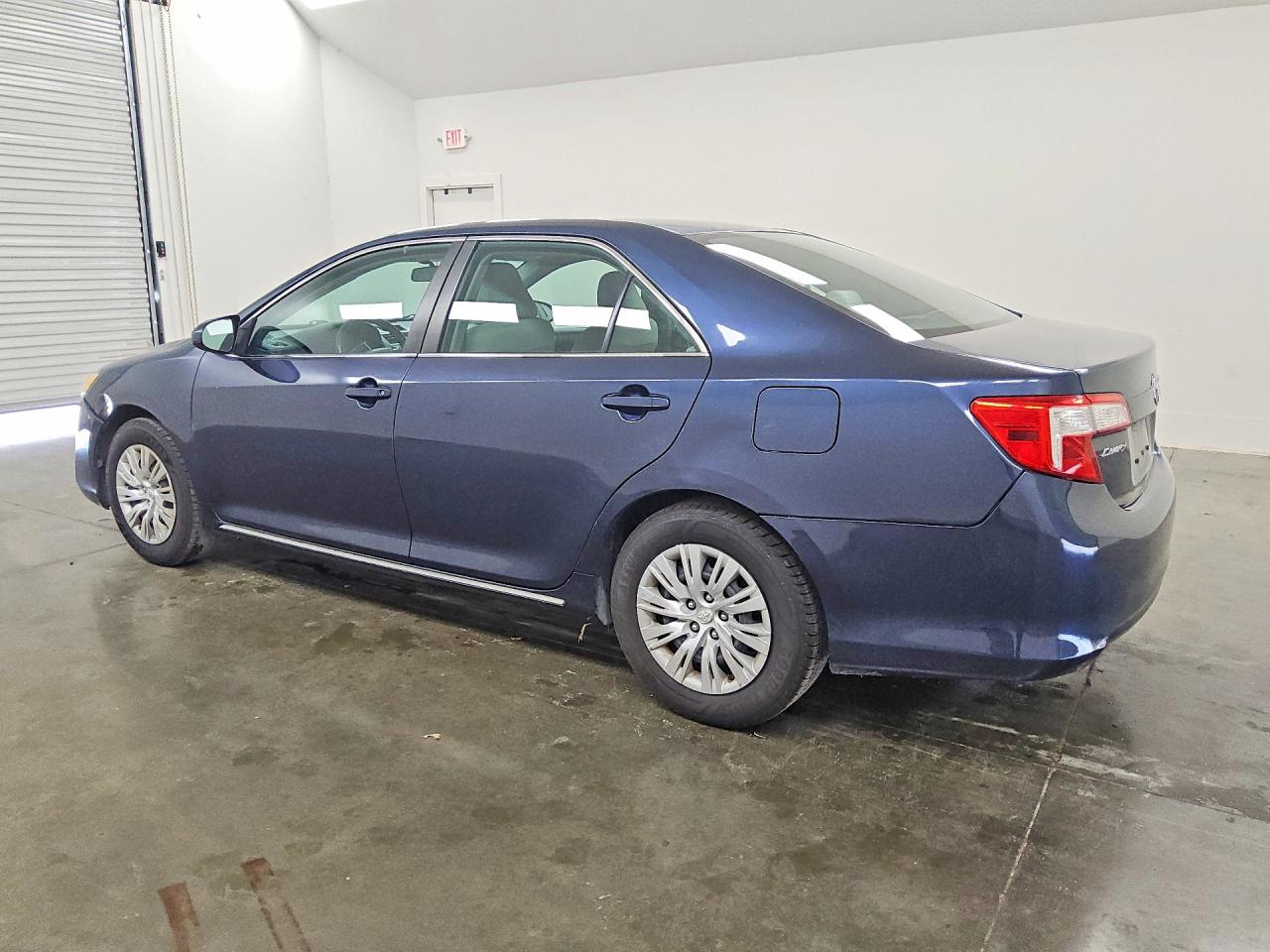 2014 Toyota Camry Le Blue vin: 4T1BF1FK1EU840371