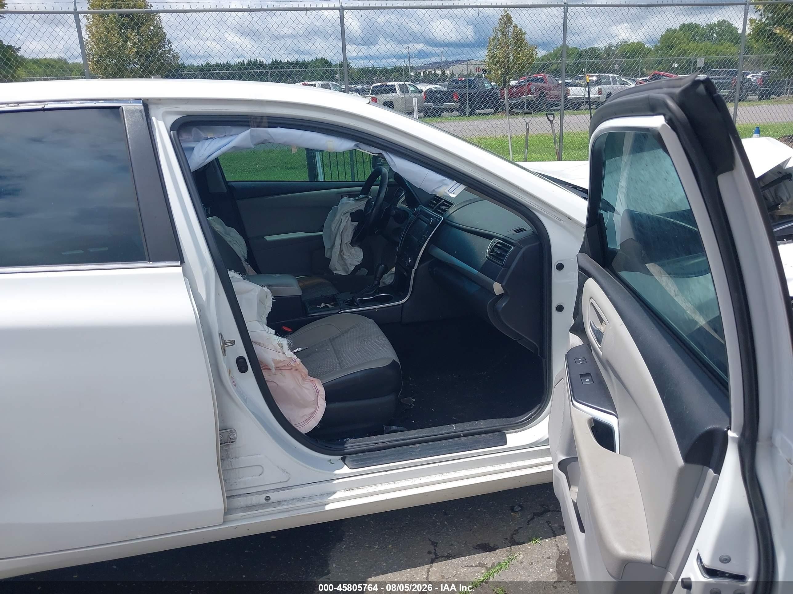 2015 Toyota Camry Se White vin: 4T1BF1FK1FU005209