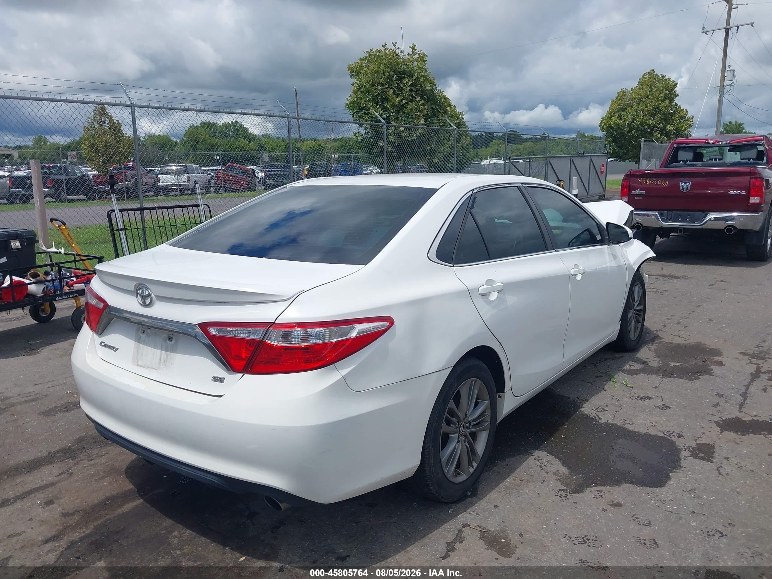2015 Toyota Camry Se White vin: 4T1BF1FK1FU005209