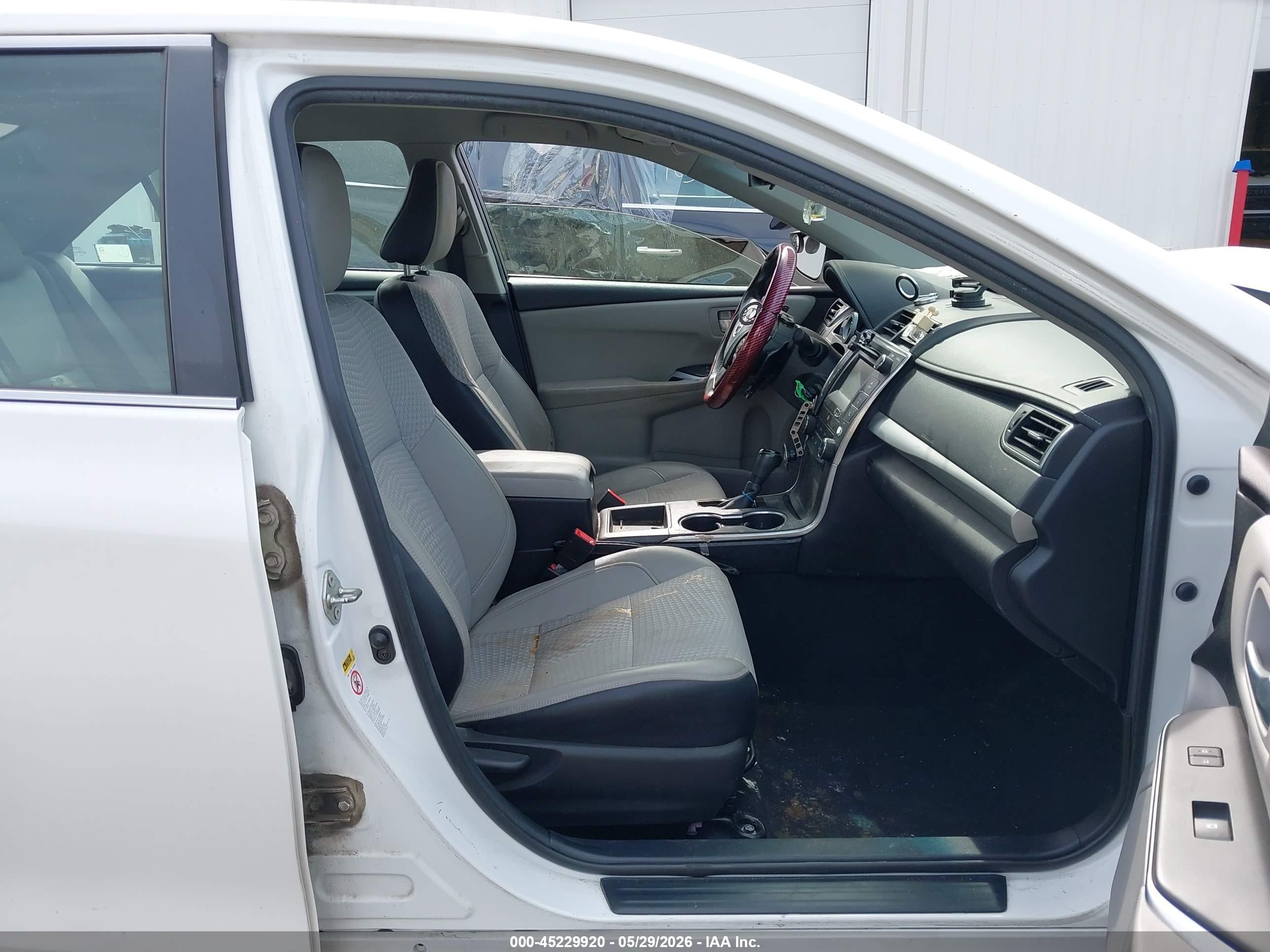 2015 Toyota Camry Se White vin: 4T1BF1FK1FU014900